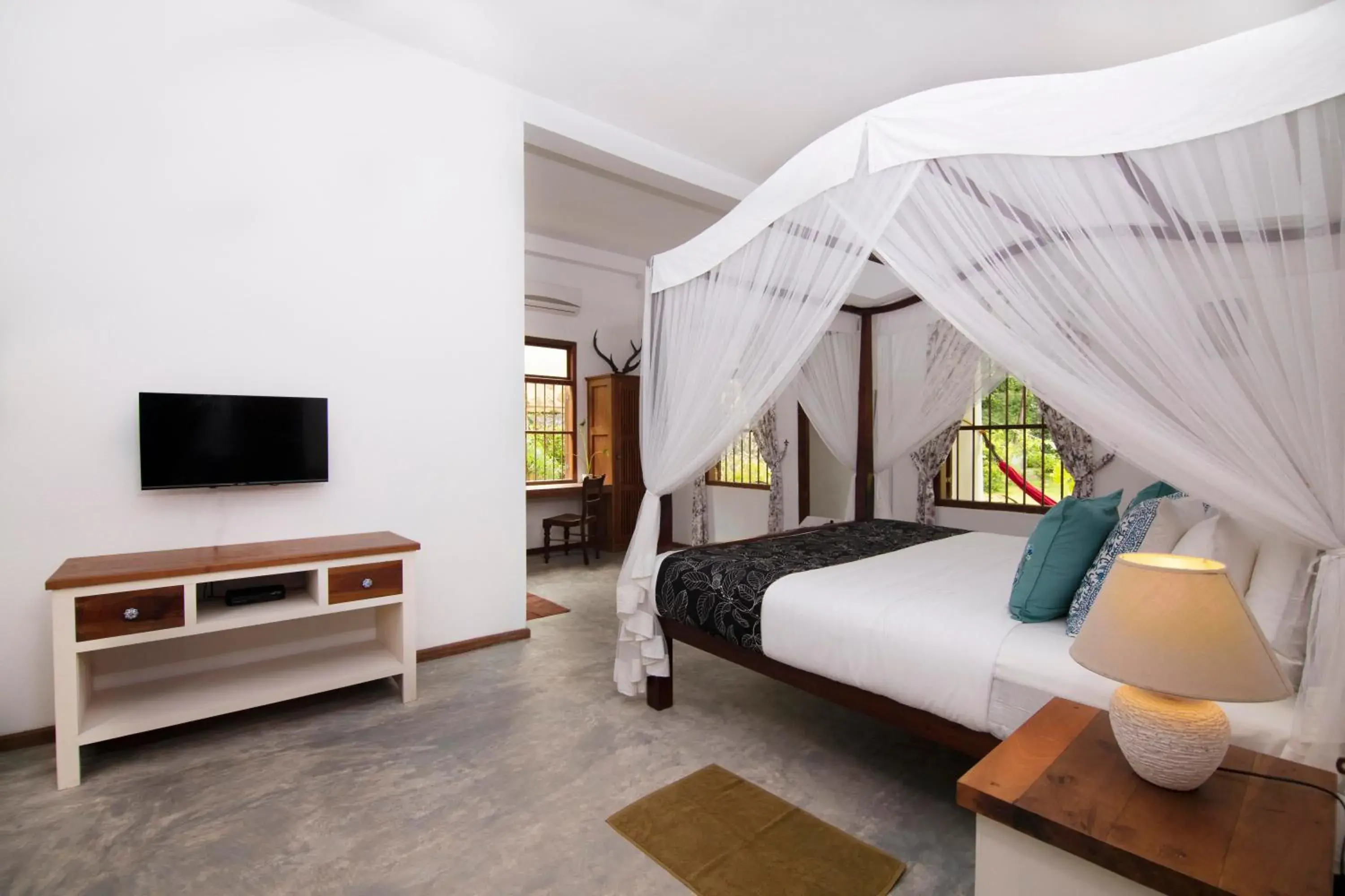 Deluxe Double Room - single occupancy in Halcyon Galle Deluxe Double Room - single occupancy in Halcyon Galle