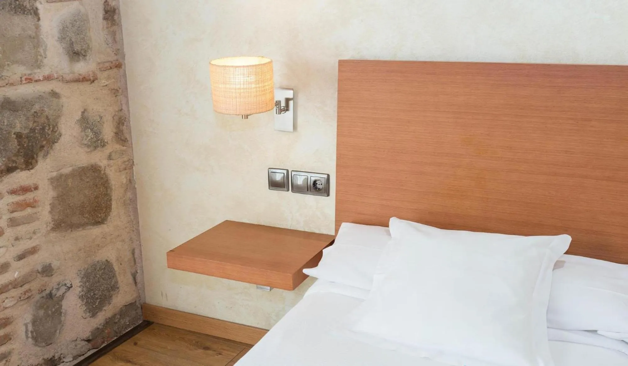 Decorative detail, Bed in Hotel Las Leyendas