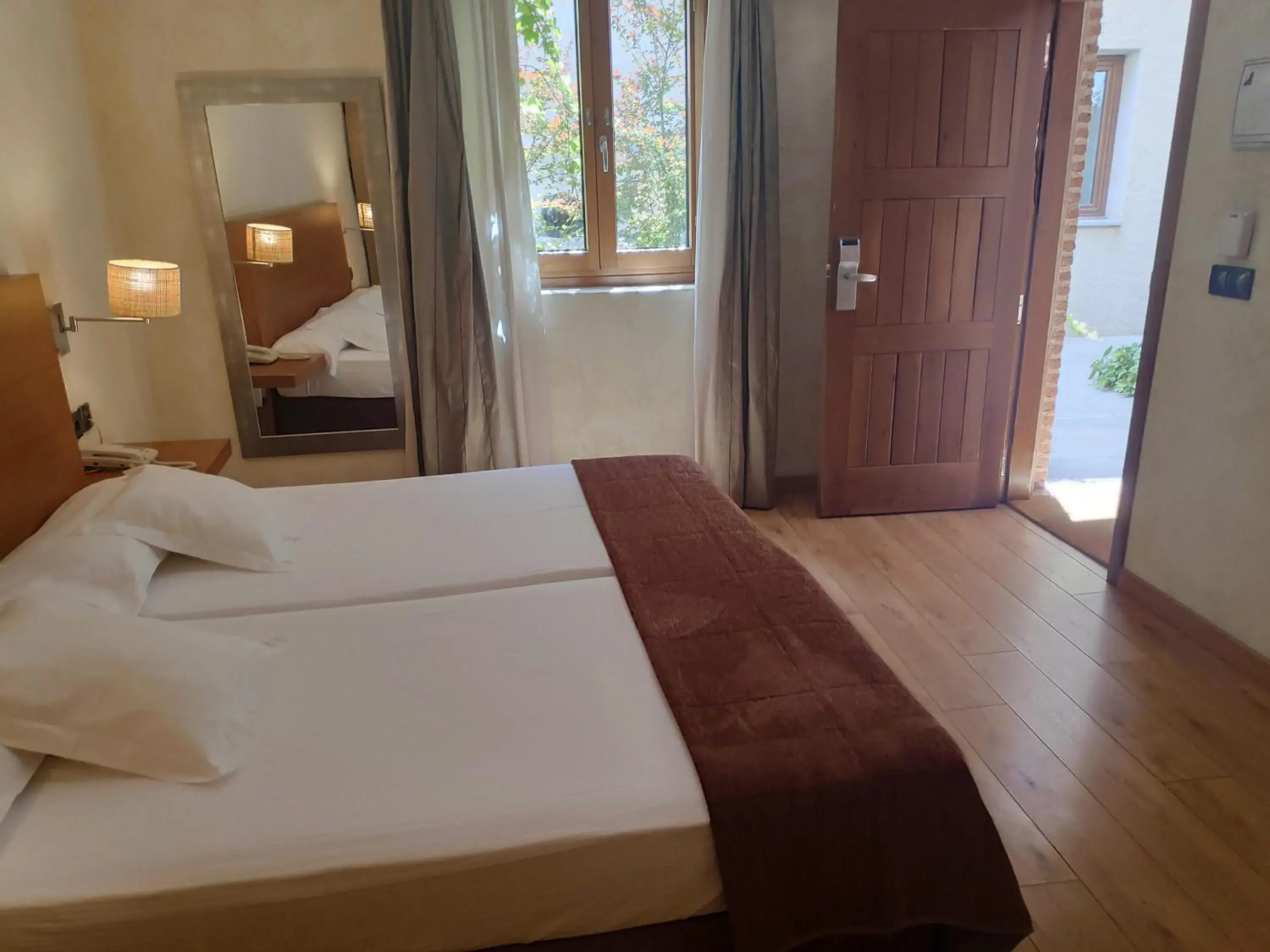 Standard Twin Room in Hotel Las Leyendas Standard Twin Room in Hotel Las Leyendas