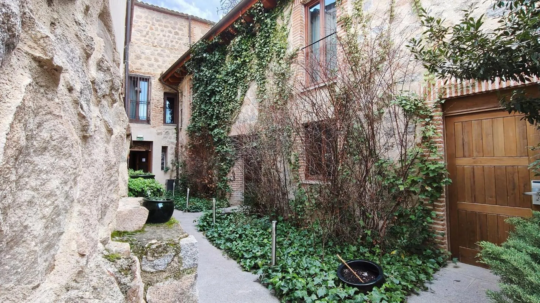 Property building in Hotel Las Leyendas