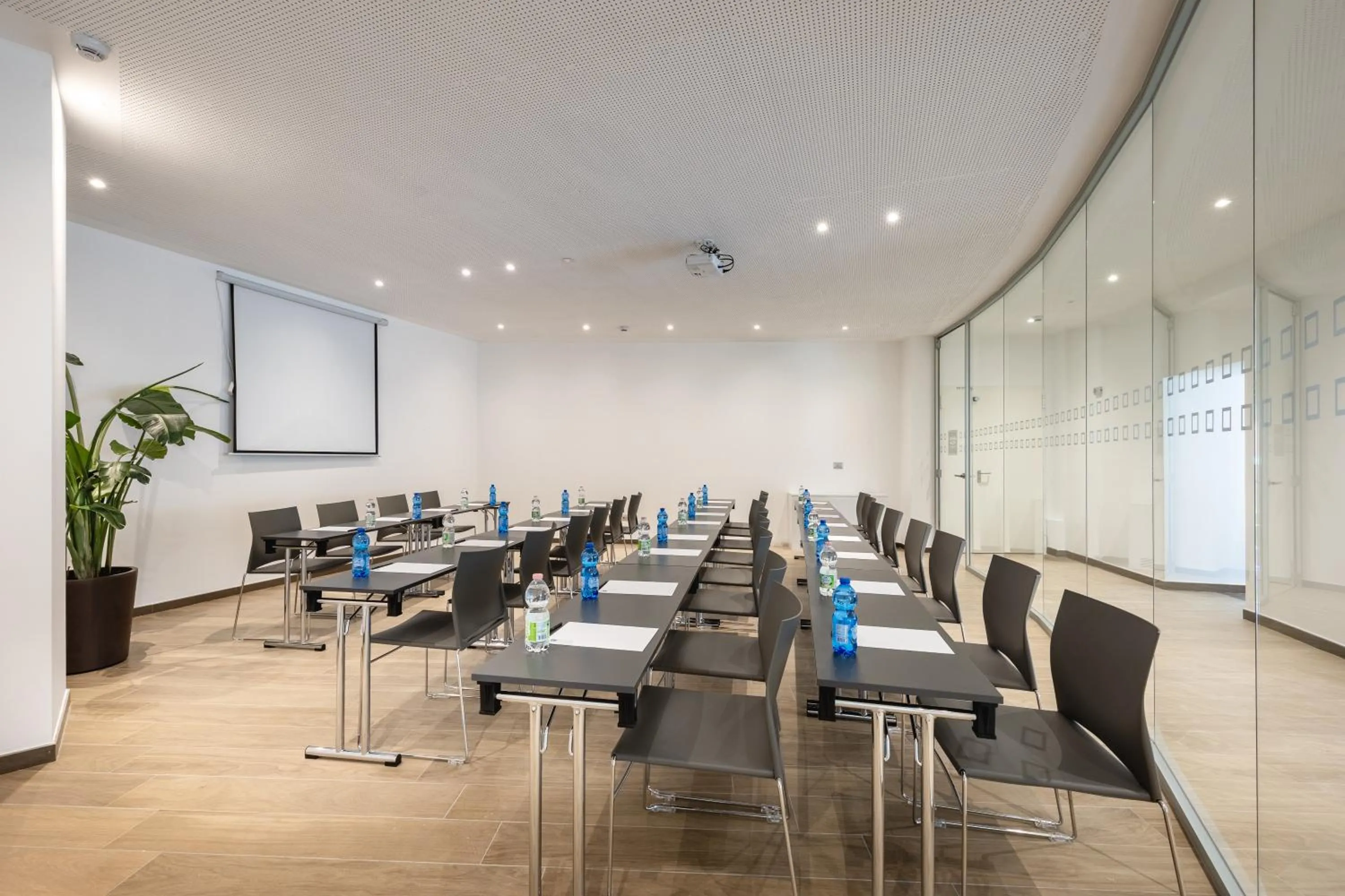 Meeting/conference room in IH Hotels Milano Centrale