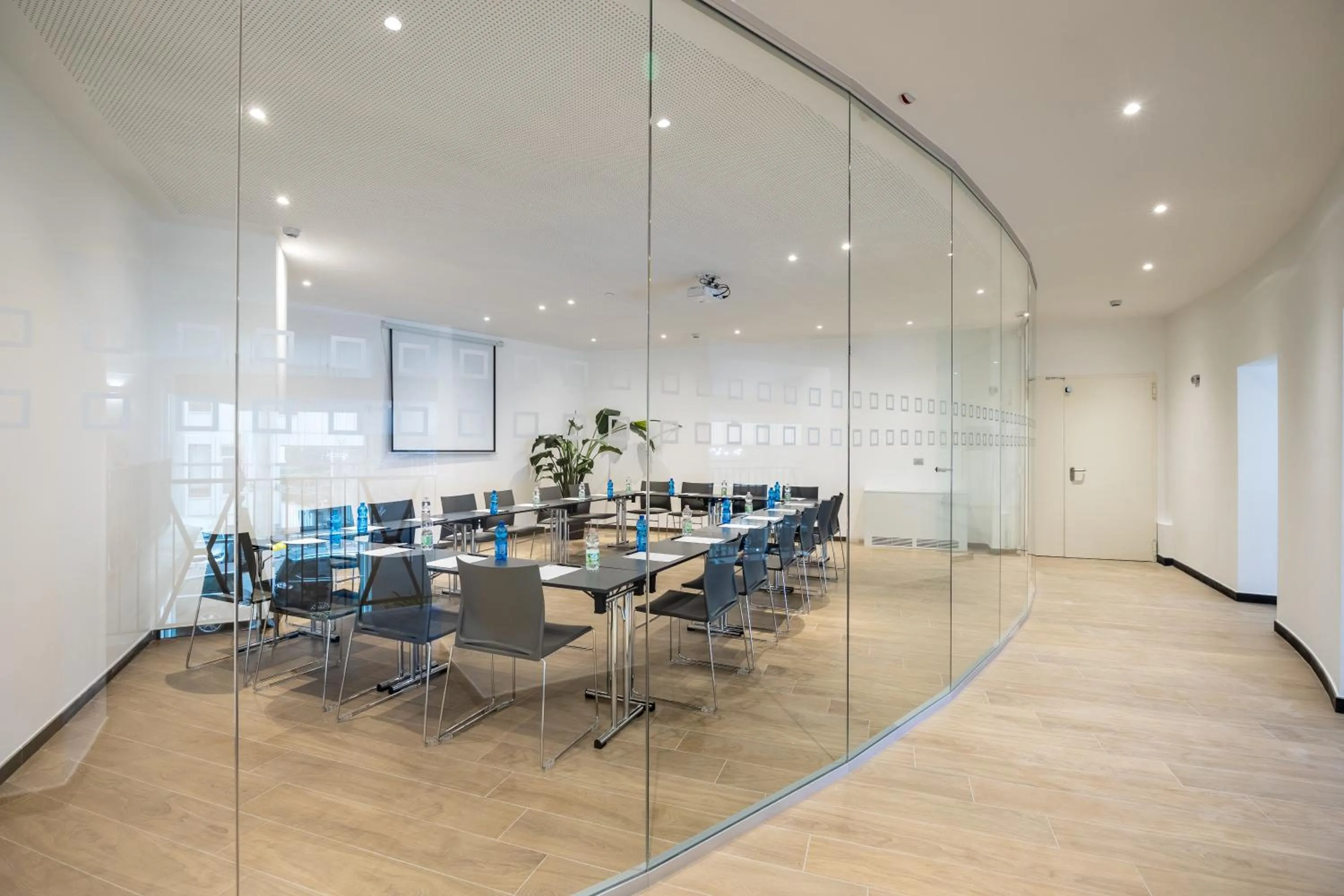 Meeting/conference room in IH Hotels Milano Centrale