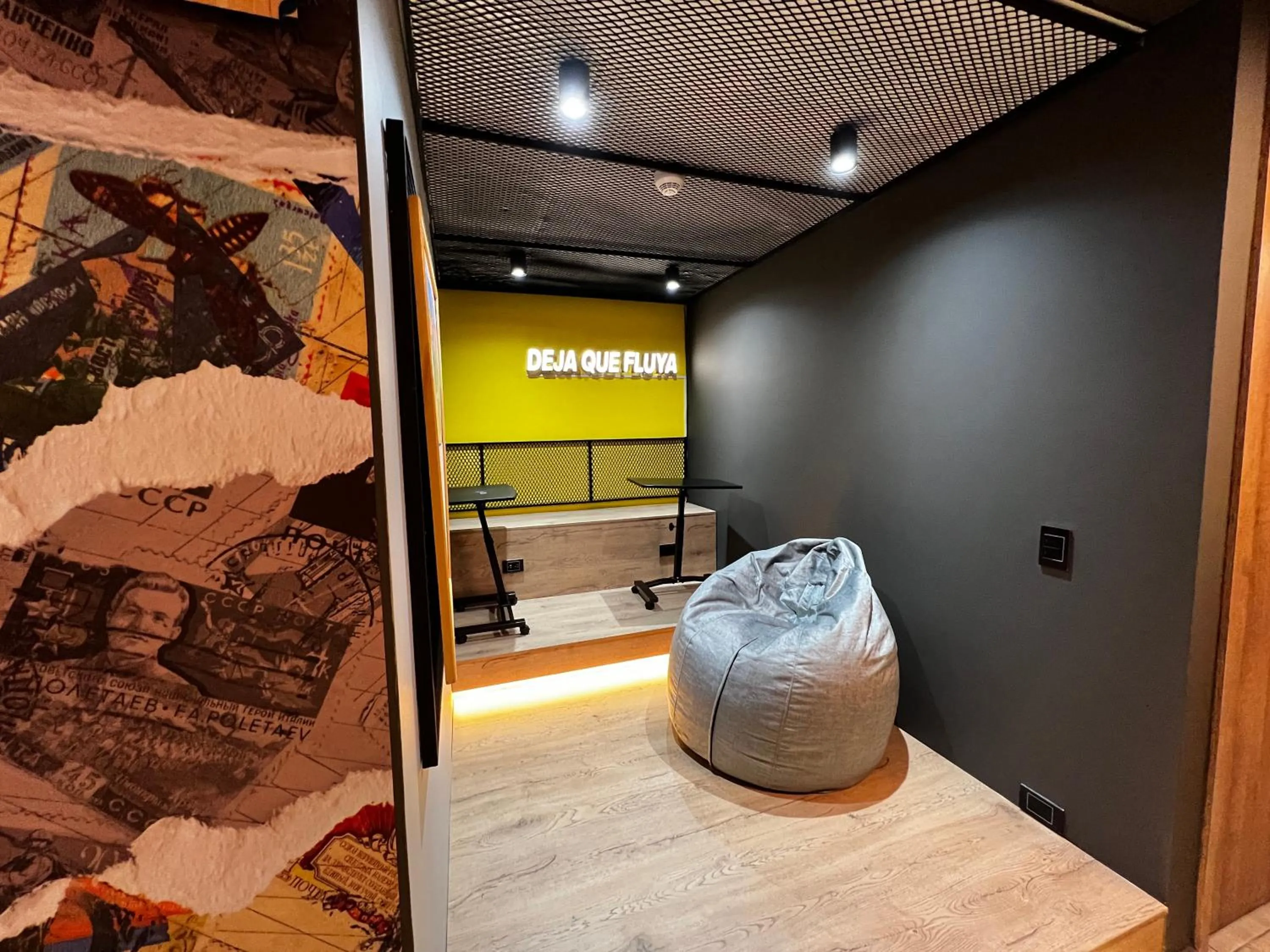 Living room, Bed in Los Patios Cool Living