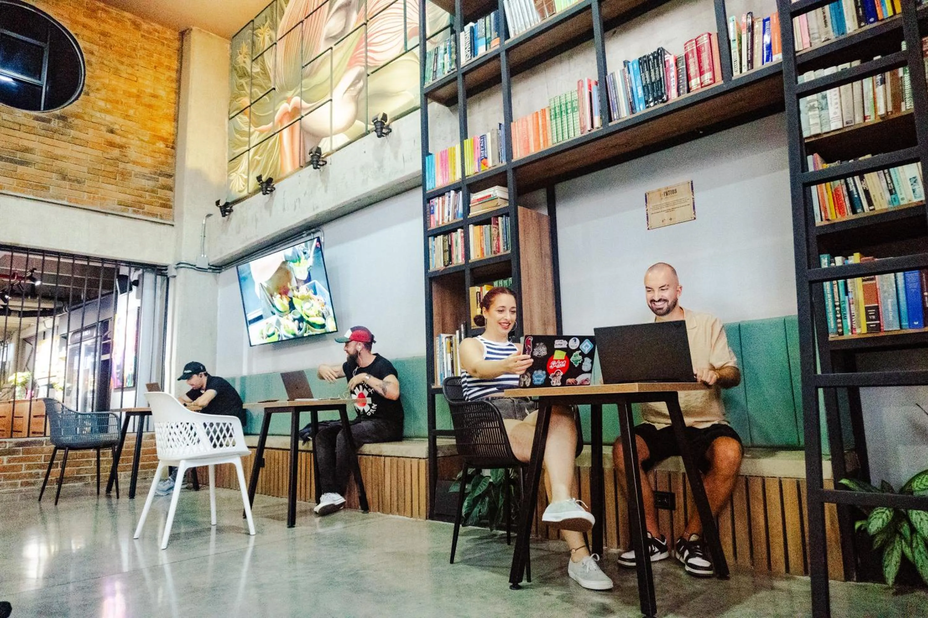 Los Patios Cool Living