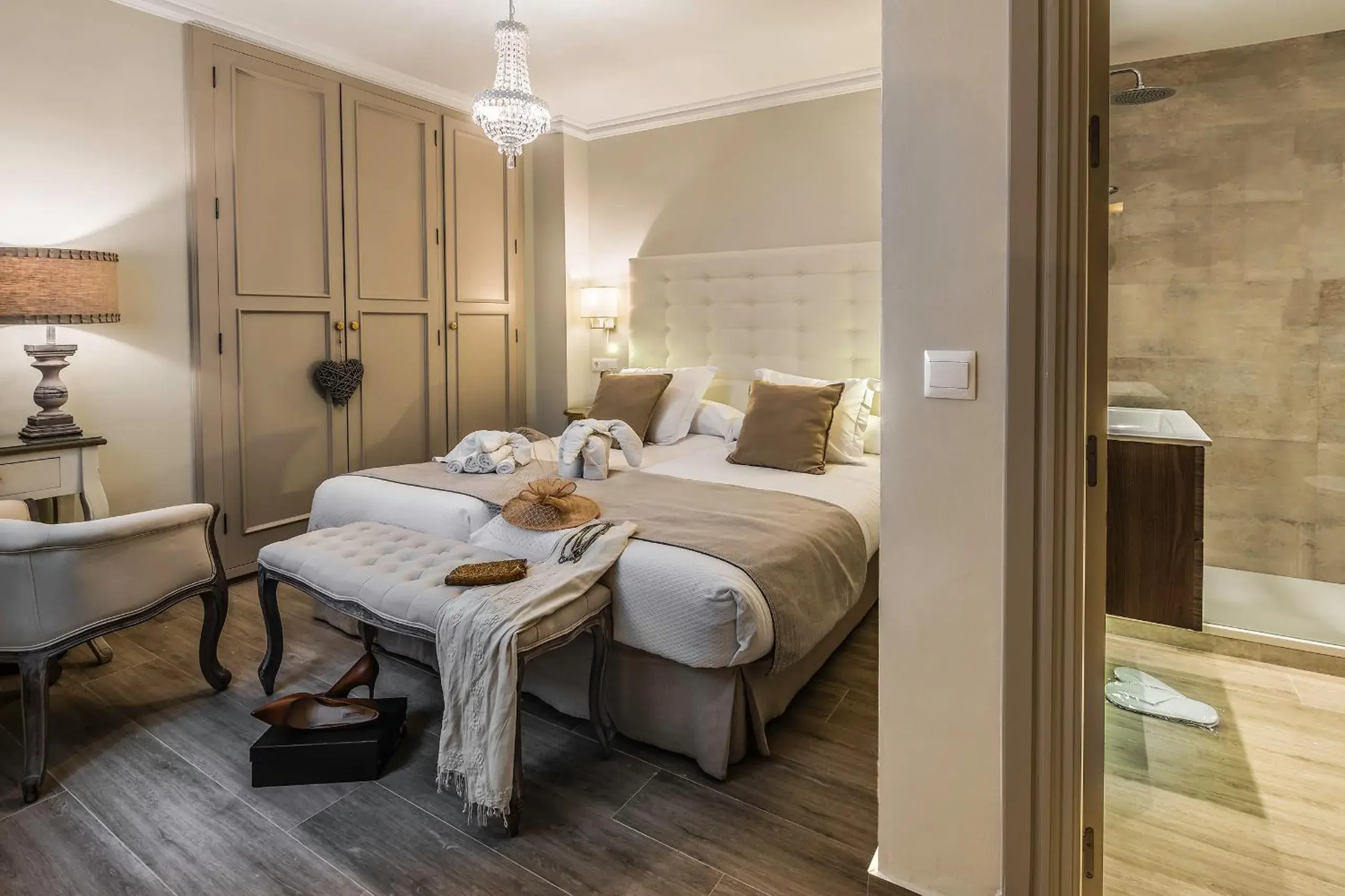Superior Double or Twin Room in Hostal Boutique Plaza Cantarero Superior Double or Twin Room in Hostal Boutique Plaza Cantarero