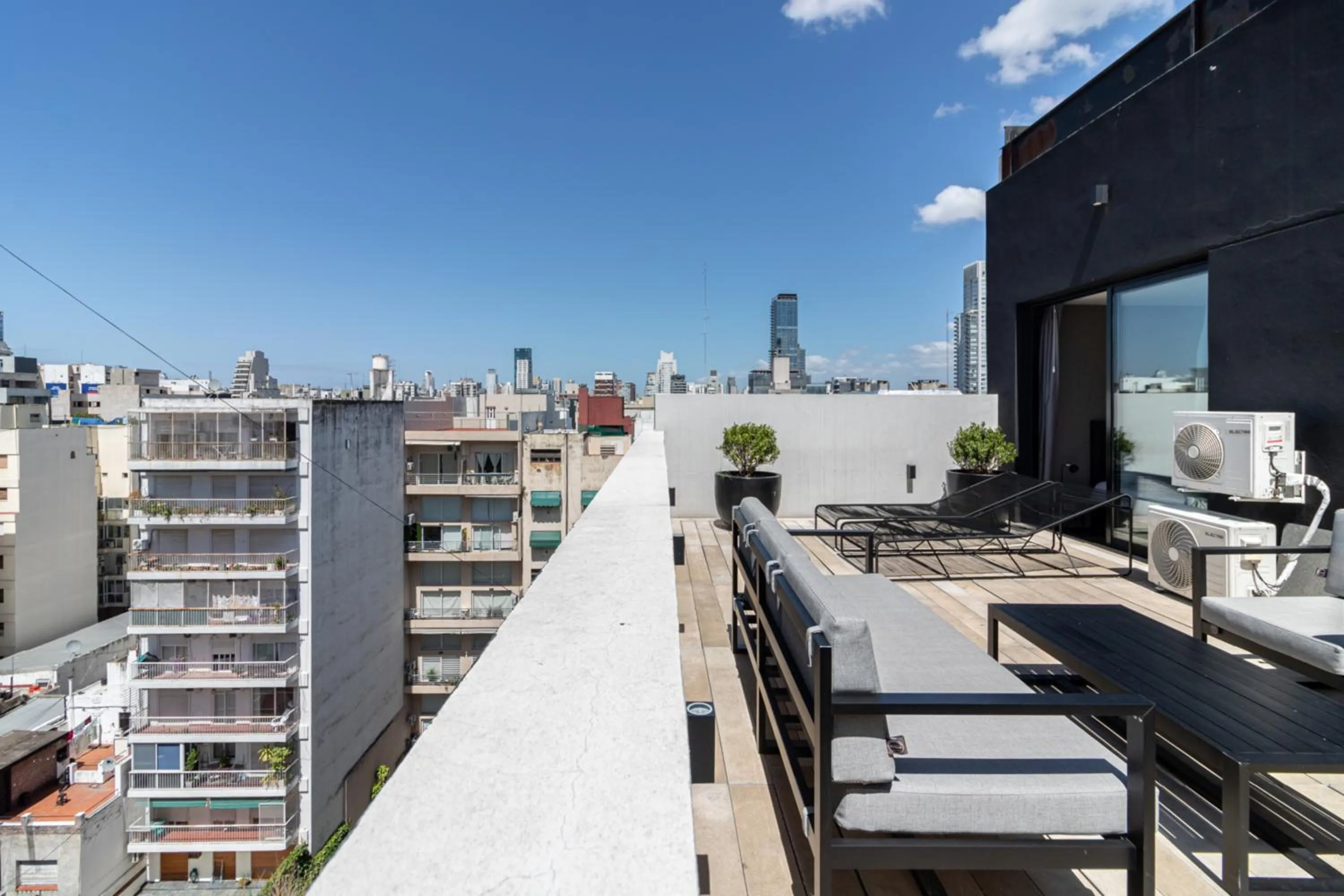 Property building in Live Soho Boutique Apartments Palermo Hollywood