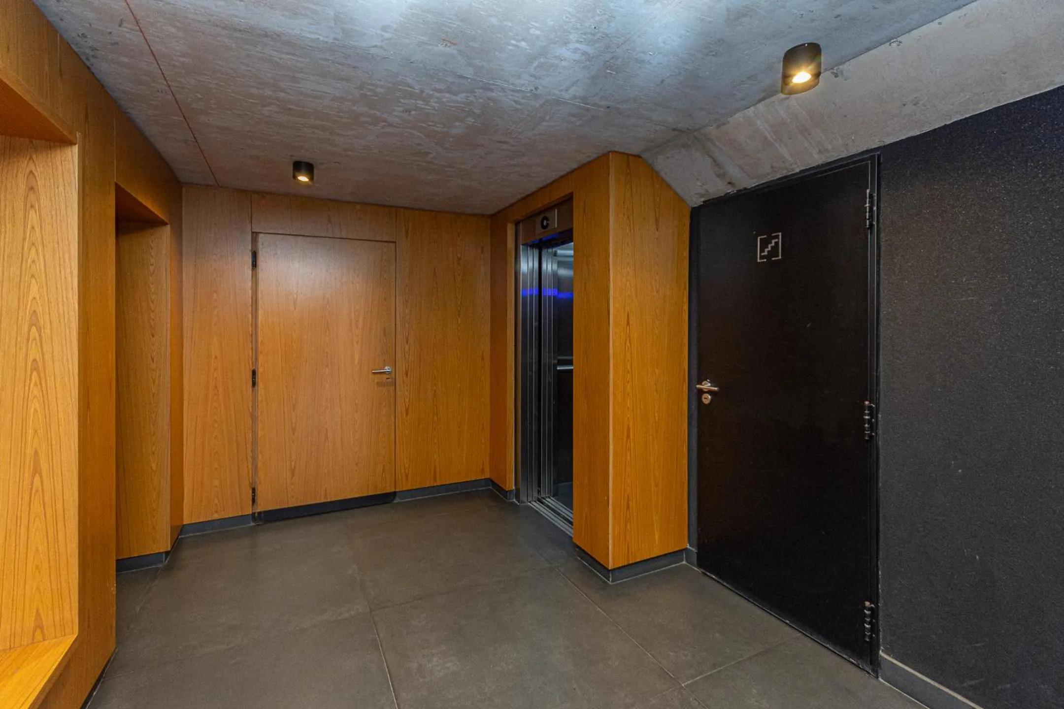 elevator in Live Soho Boutique Apartments Palermo Hollywood