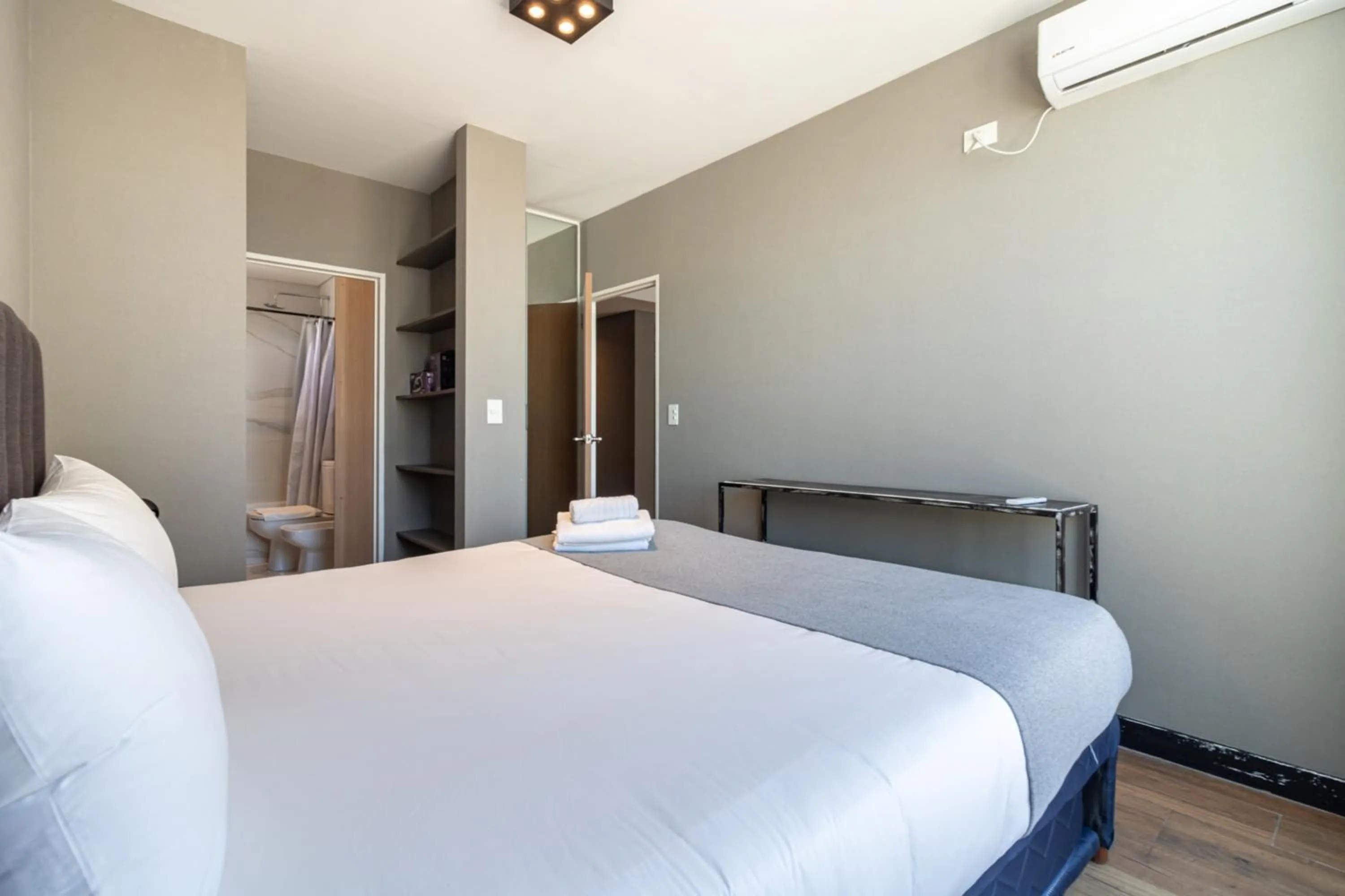 Bed in Live Soho Boutique Apartments Palermo Hollywood