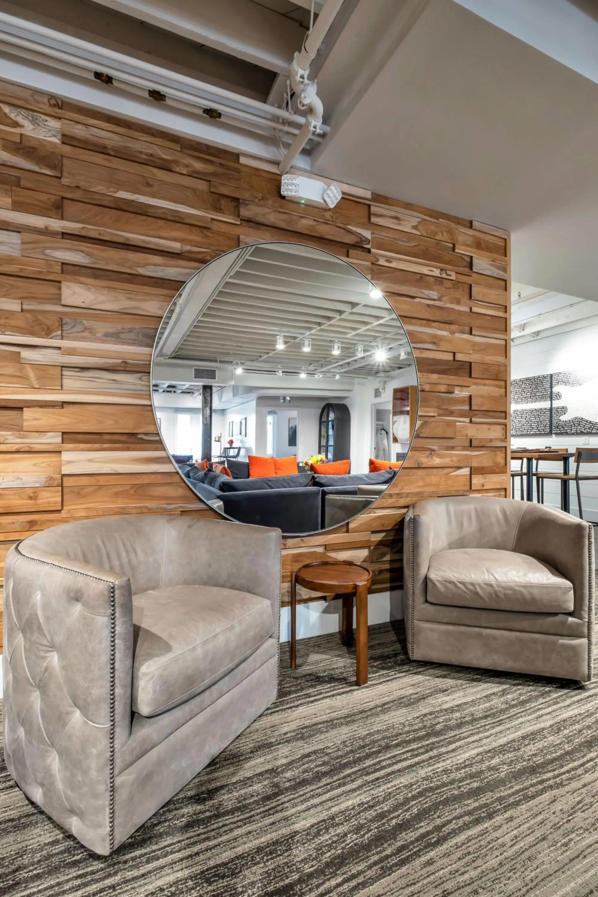 Skyline Suite with Penthouse & Rooftop Deck 6BR by Maddox Hotel