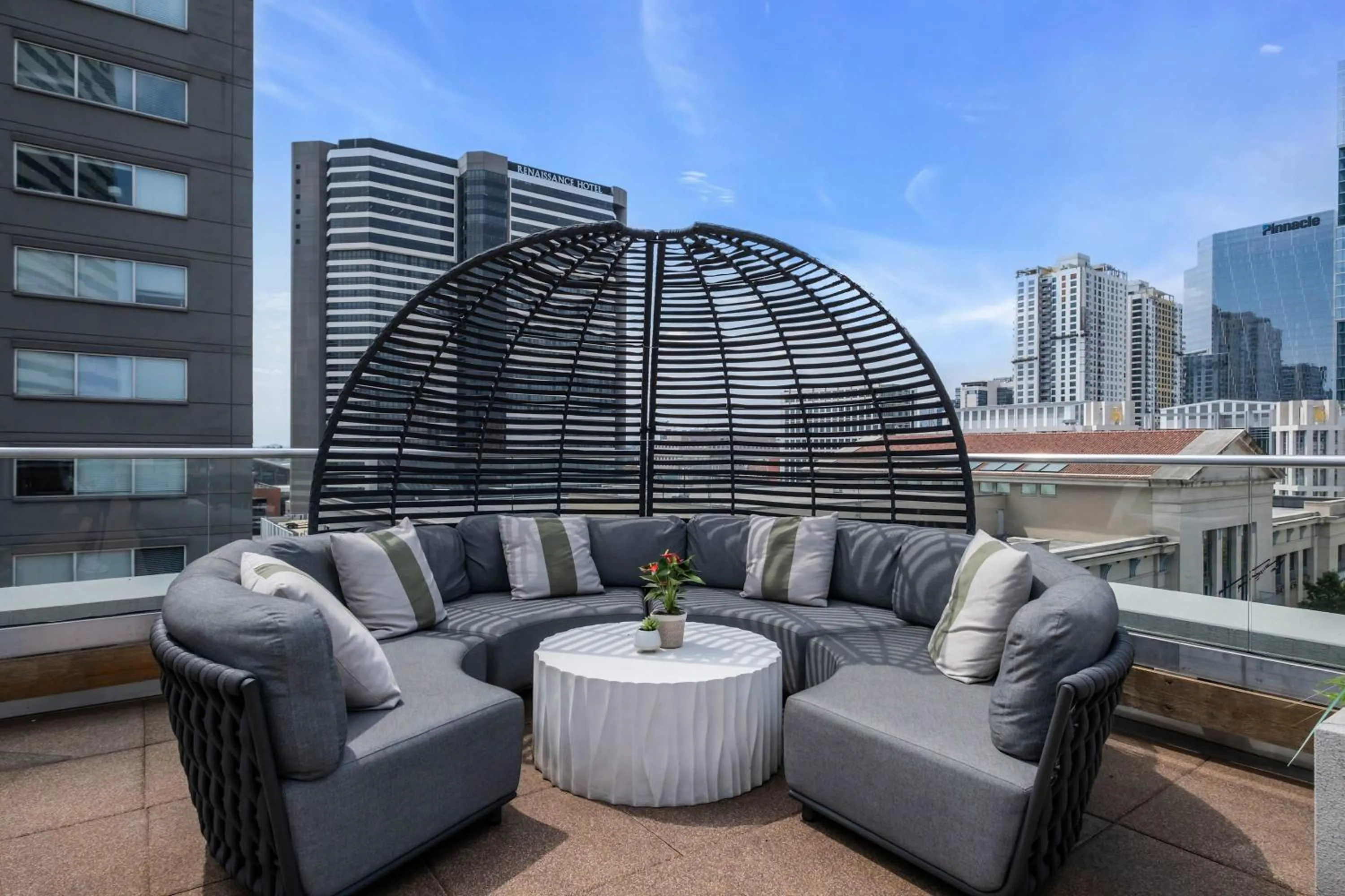 Skyline Suite with Penthouse & Rooftop Deck 6BR by Maddox Hotel