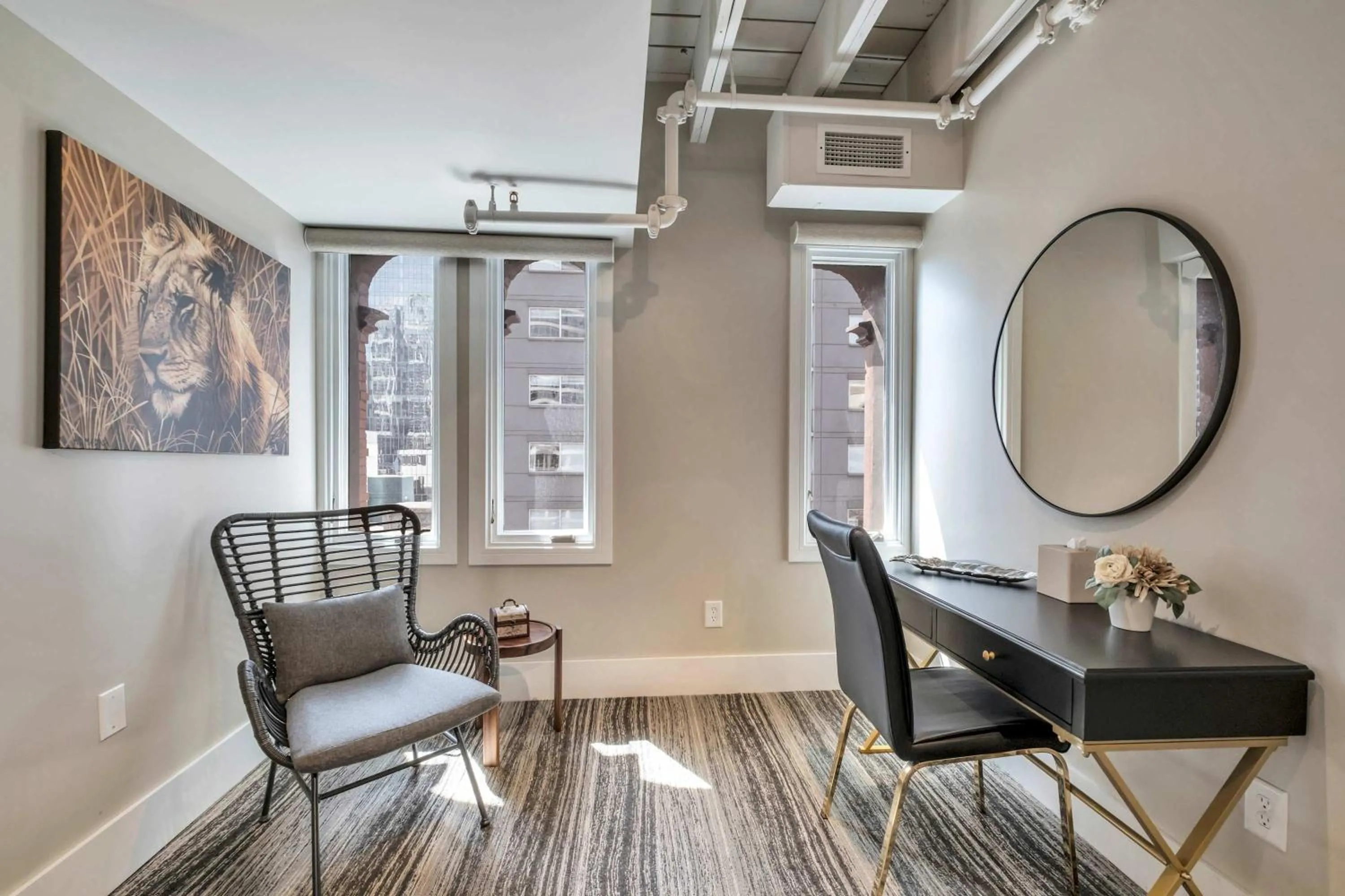 Skyline Suite with Penthouse & Rooftop Deck 6BR by Maddox Hotel