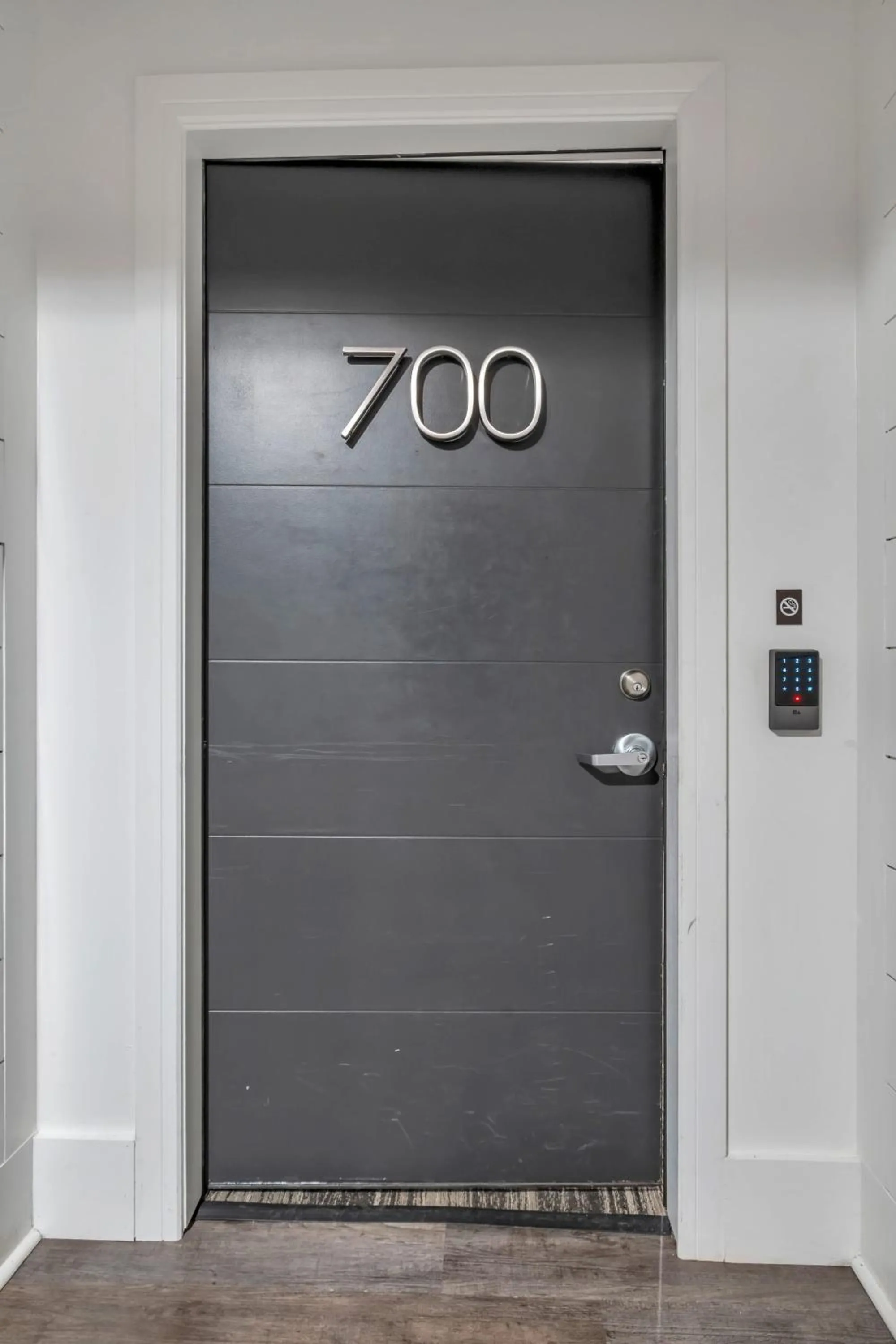 Skyline Suite with Penthouse & Rooftop Deck 6BR by Maddox Hotel