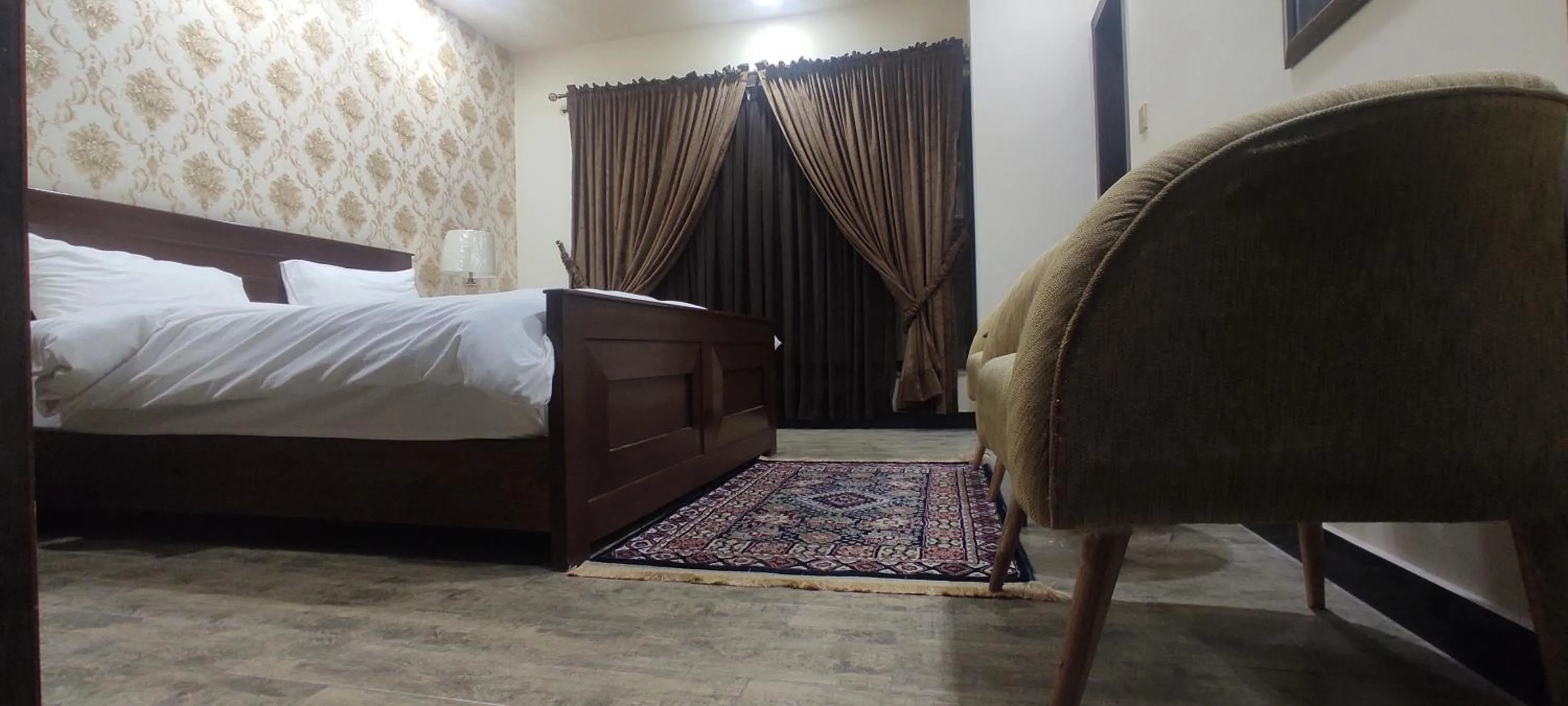 Bed in Hotel Daffodils