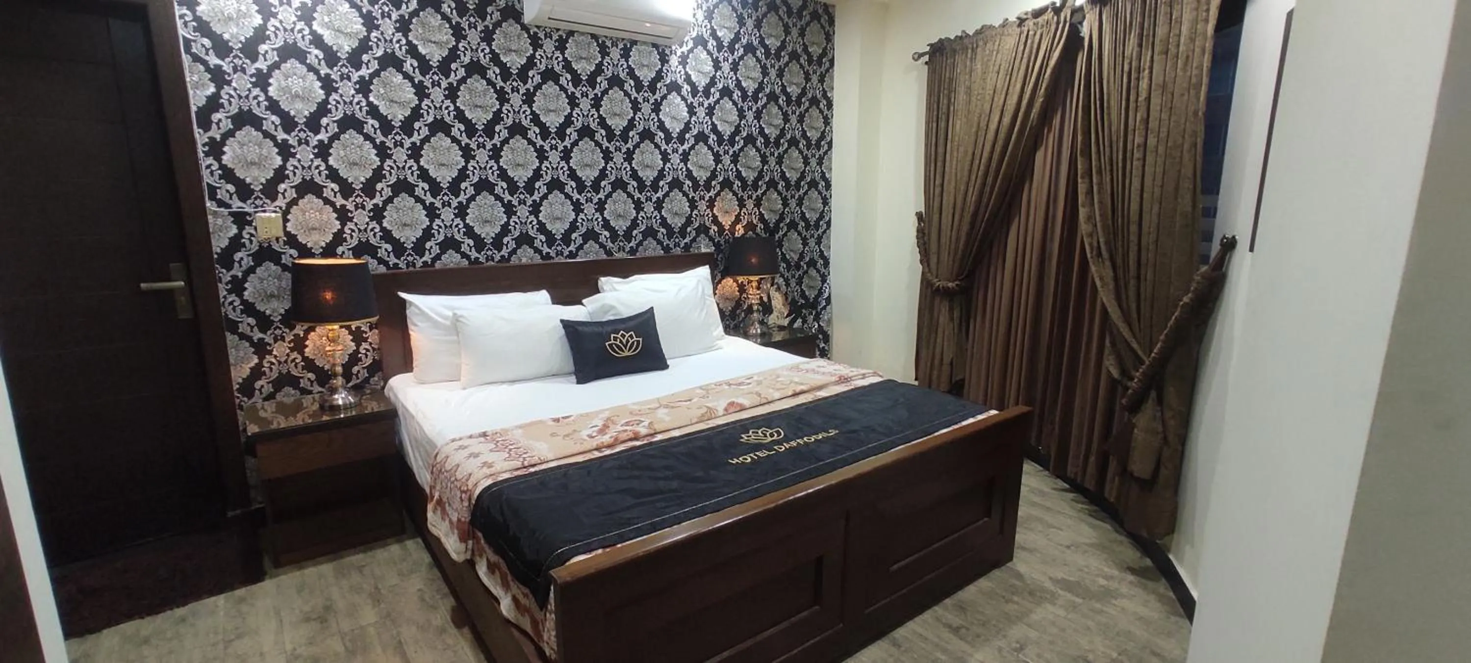 Bed in Hotel Daffodils