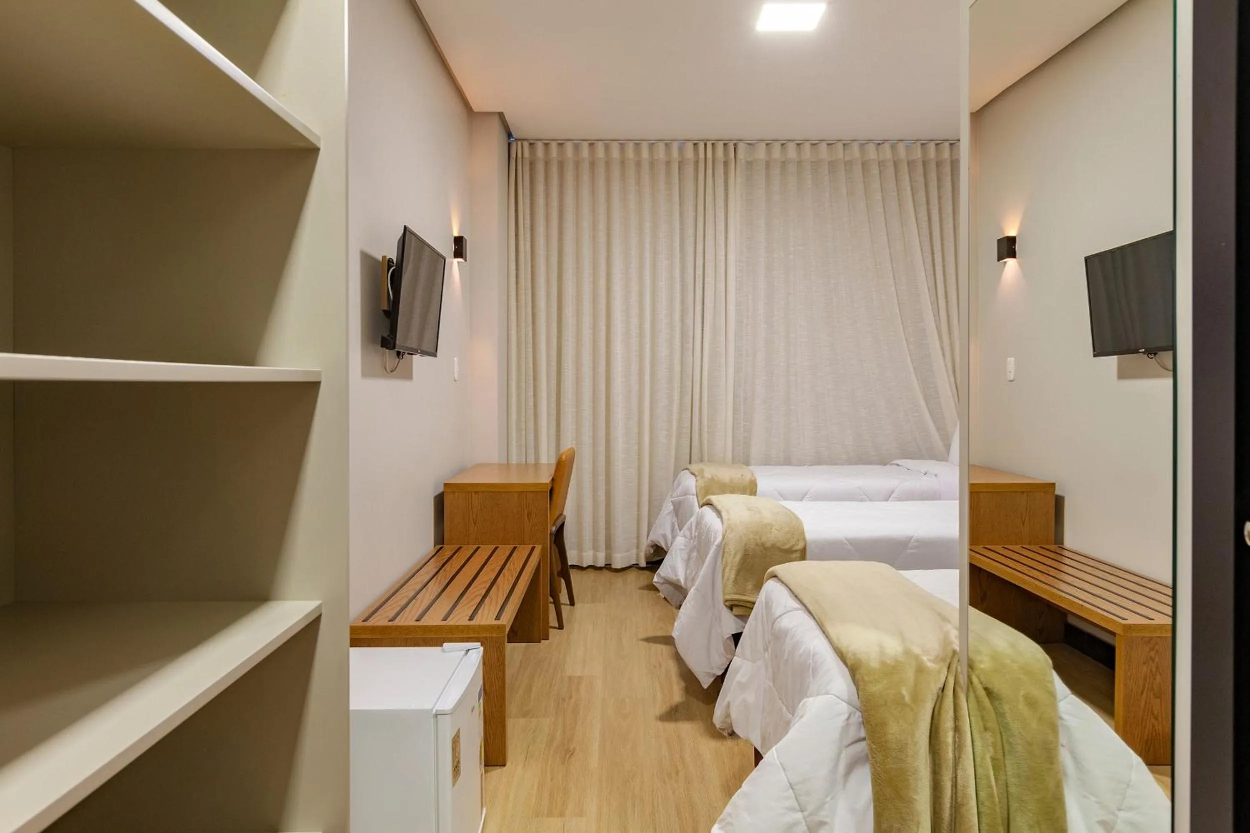 Bedroom, Bed in Tri Hotel Antônio Prado