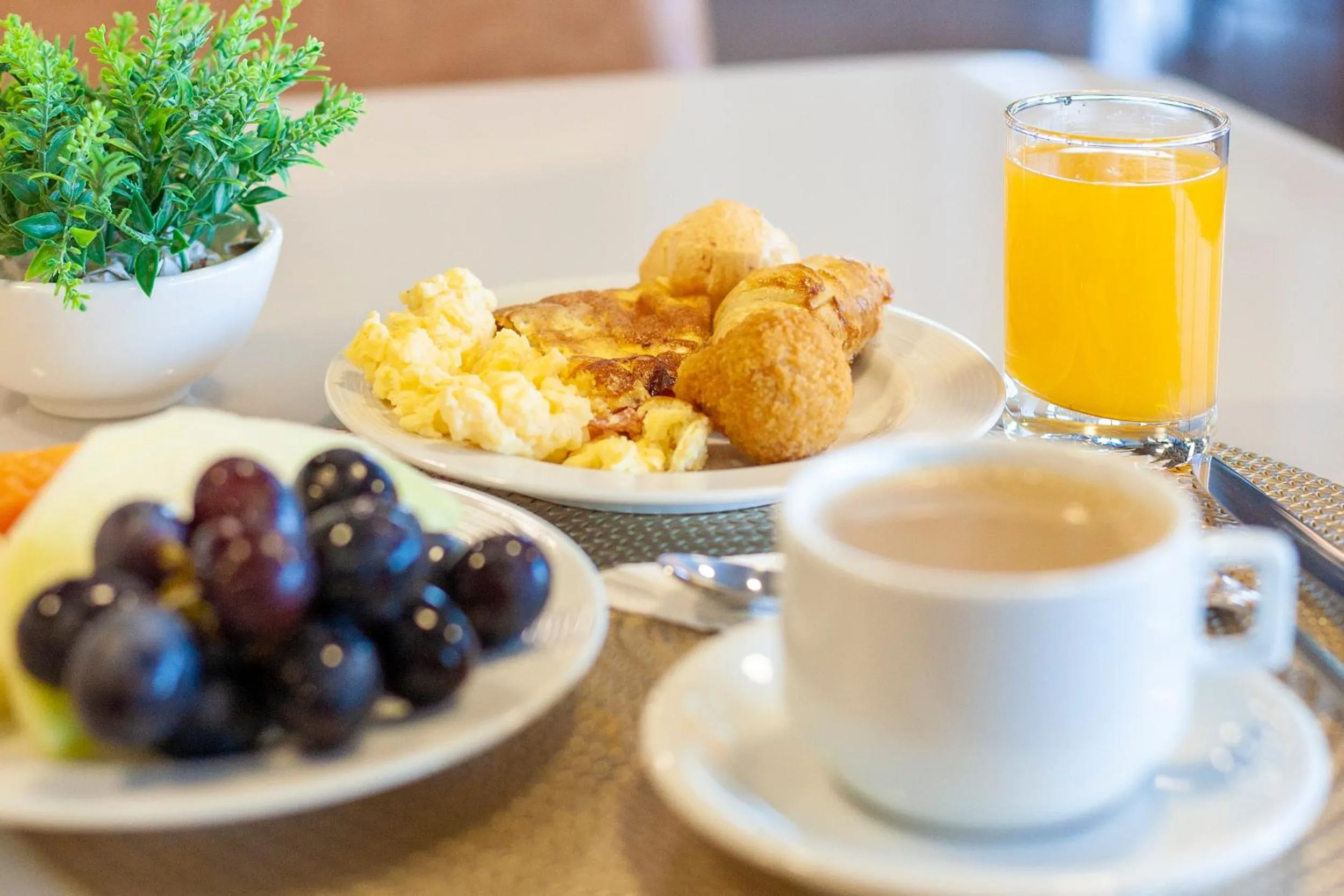 Breakfast in Tri Hotel Antônio Prado