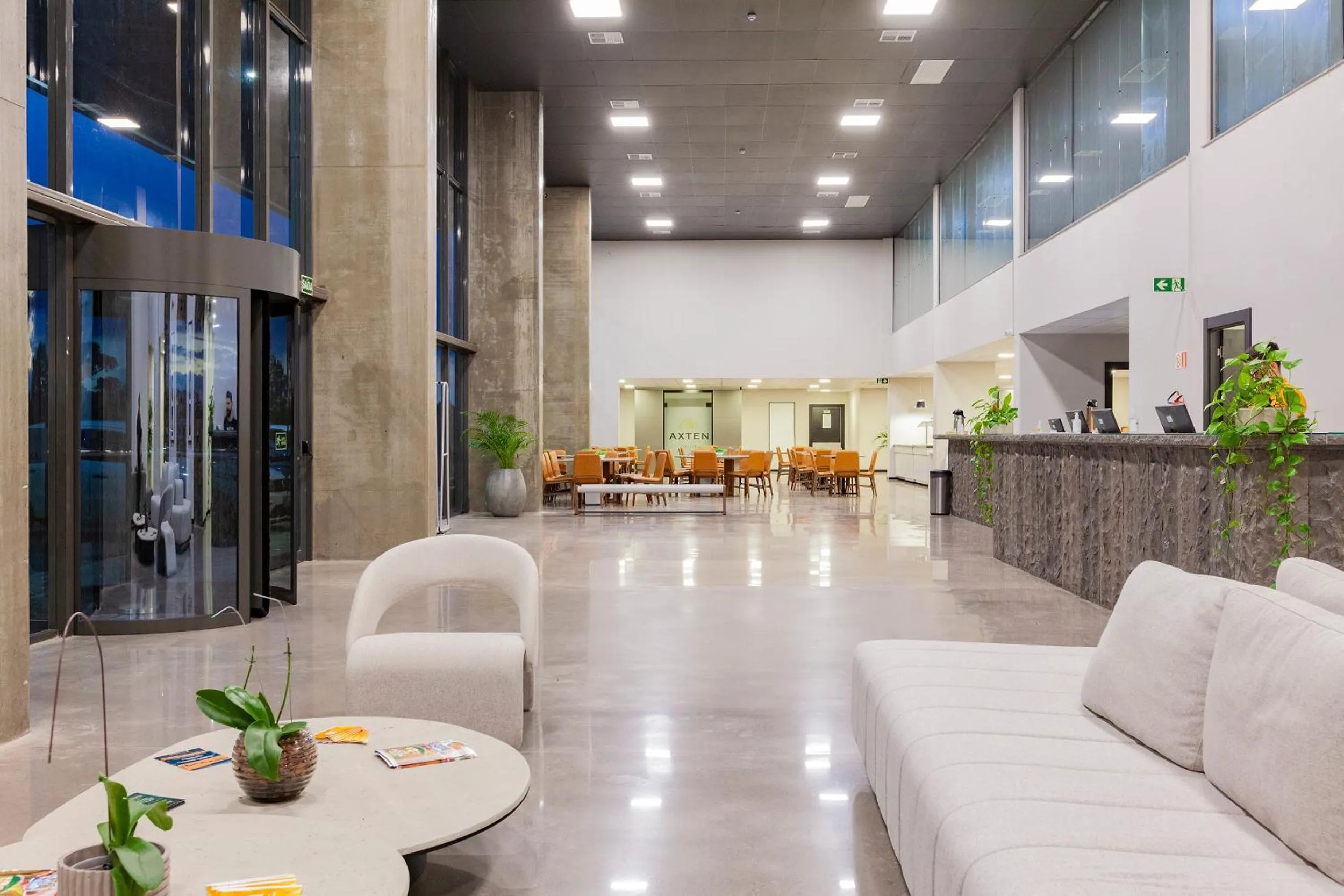 Lobby or reception in Tri Hotel Antônio Prado