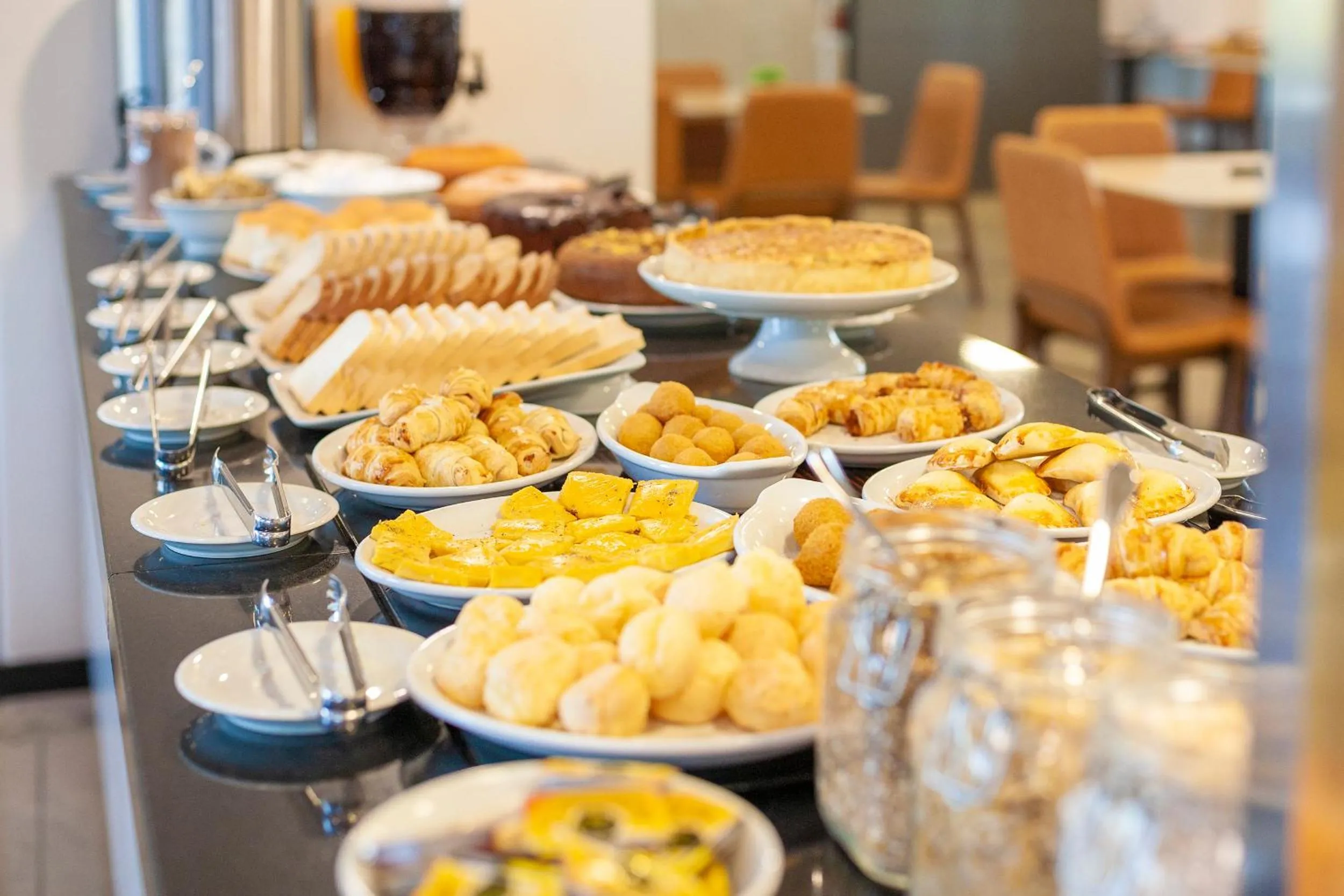 Breakfast in Tri Hotel Antônio Prado