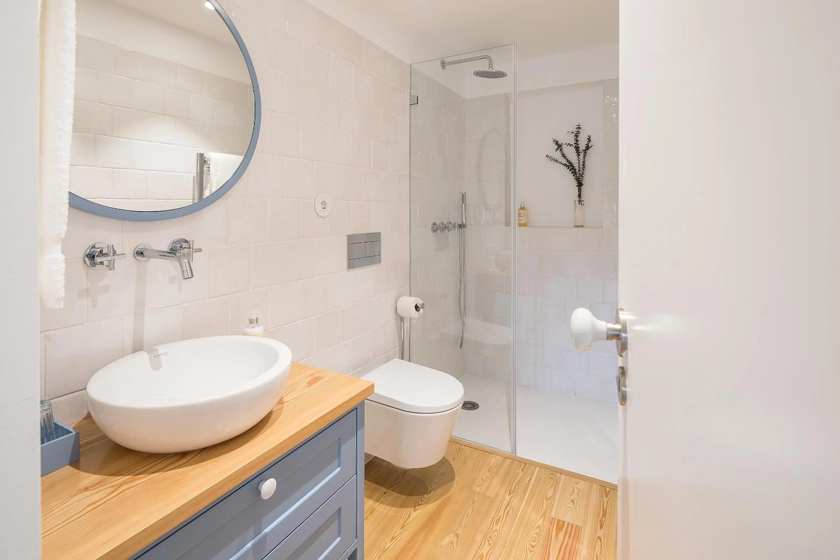Shower in Casas Rossio by Casas com Estória Boutique Houses