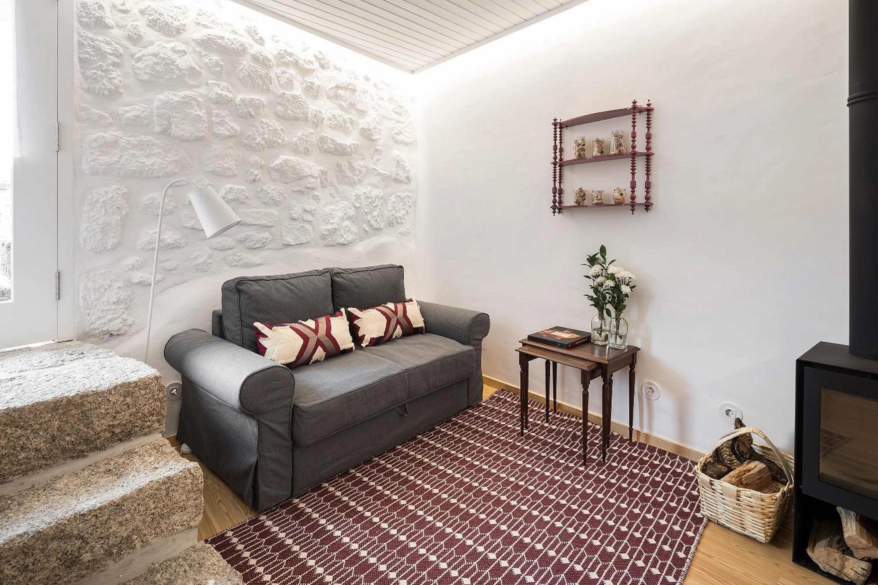 Living room in Casas Rossio by Casas com Estória Boutique Houses