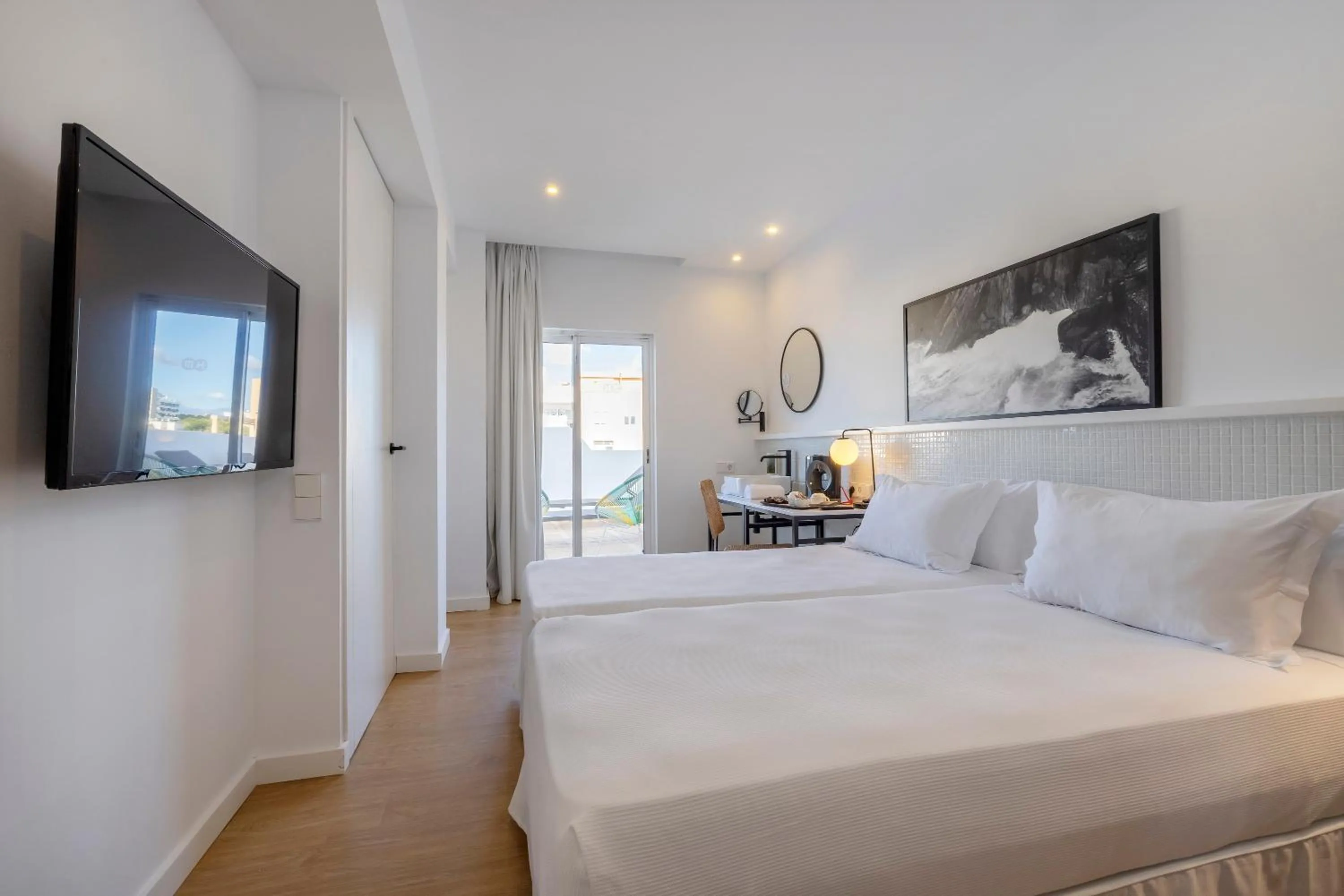 Bedroom, Bed in HM Dunas Blancas