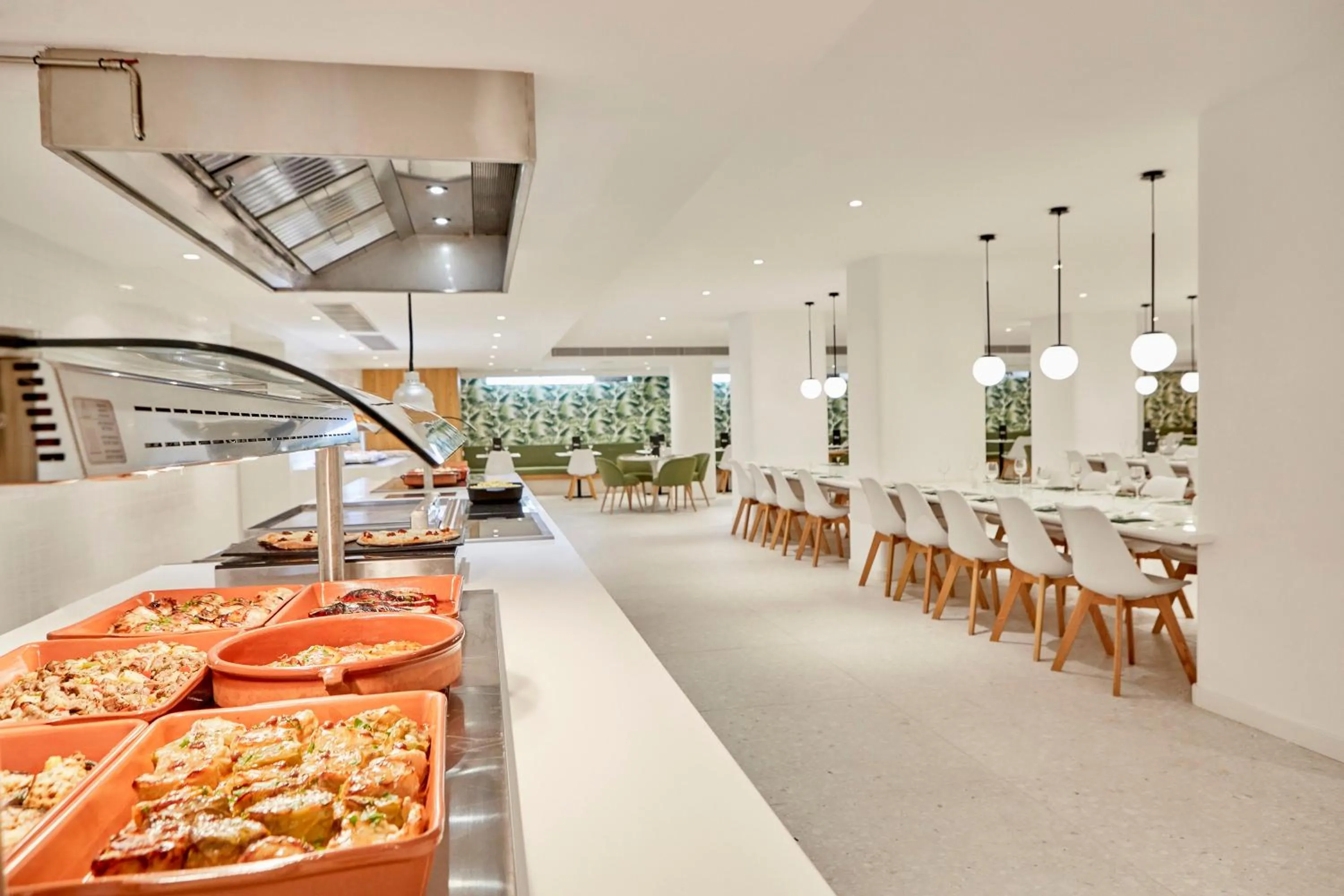 Restaurant/places to eat in HM Dunas Blancas