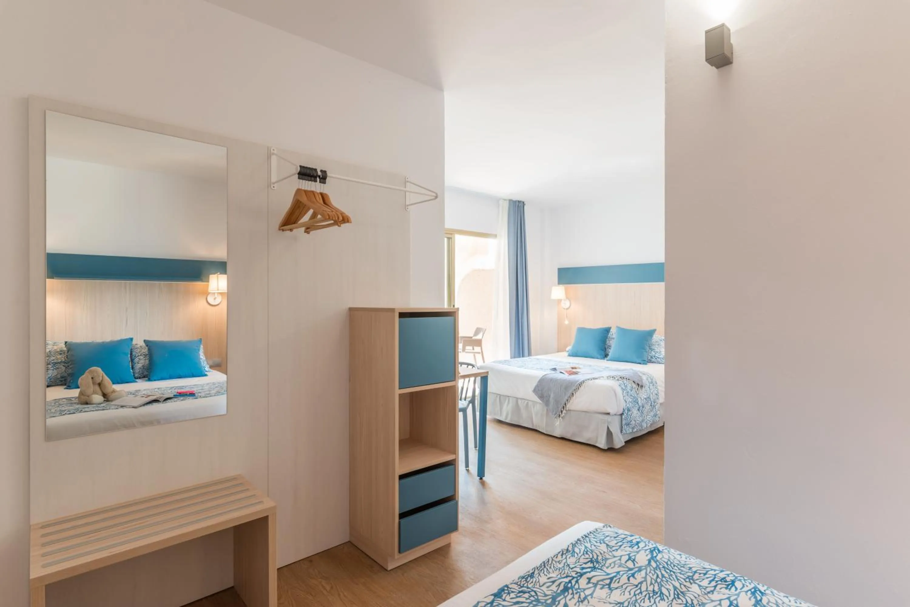 Bed in Hotel Salou Beach Family Rentalmar