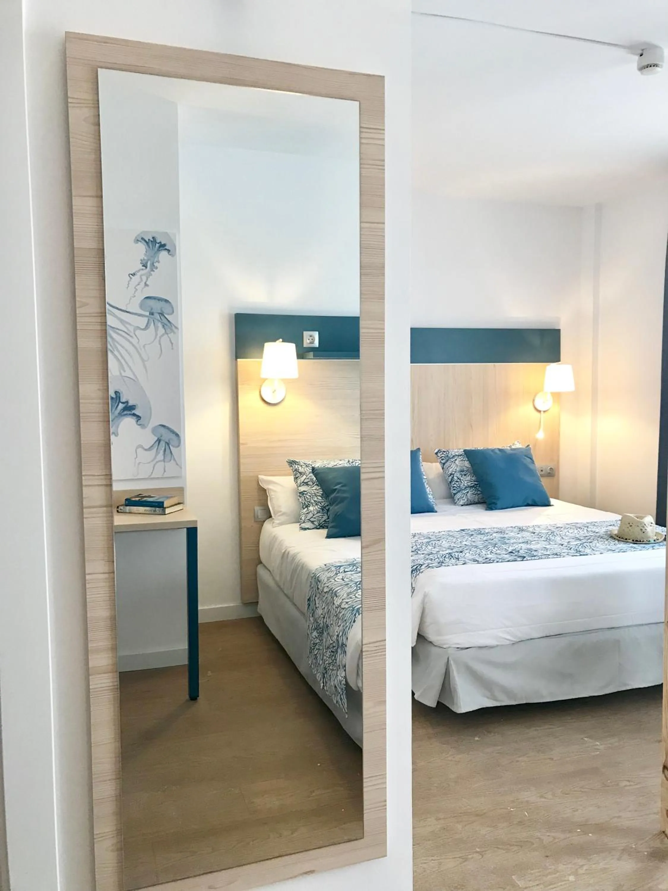 Bed in Hotel Salou Beach Family Rentalmar