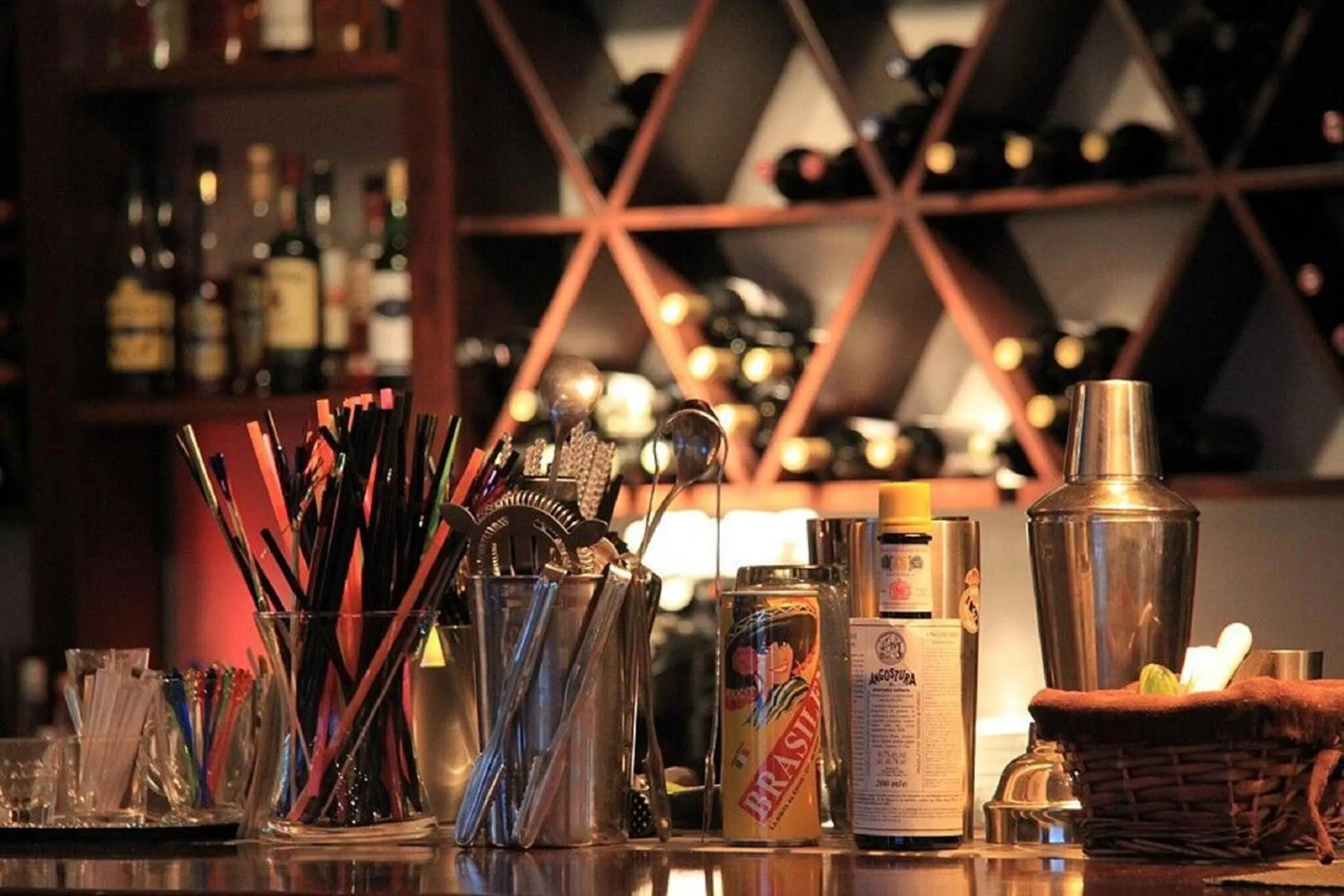 Restaurant/places to eat in Alexis Hotel