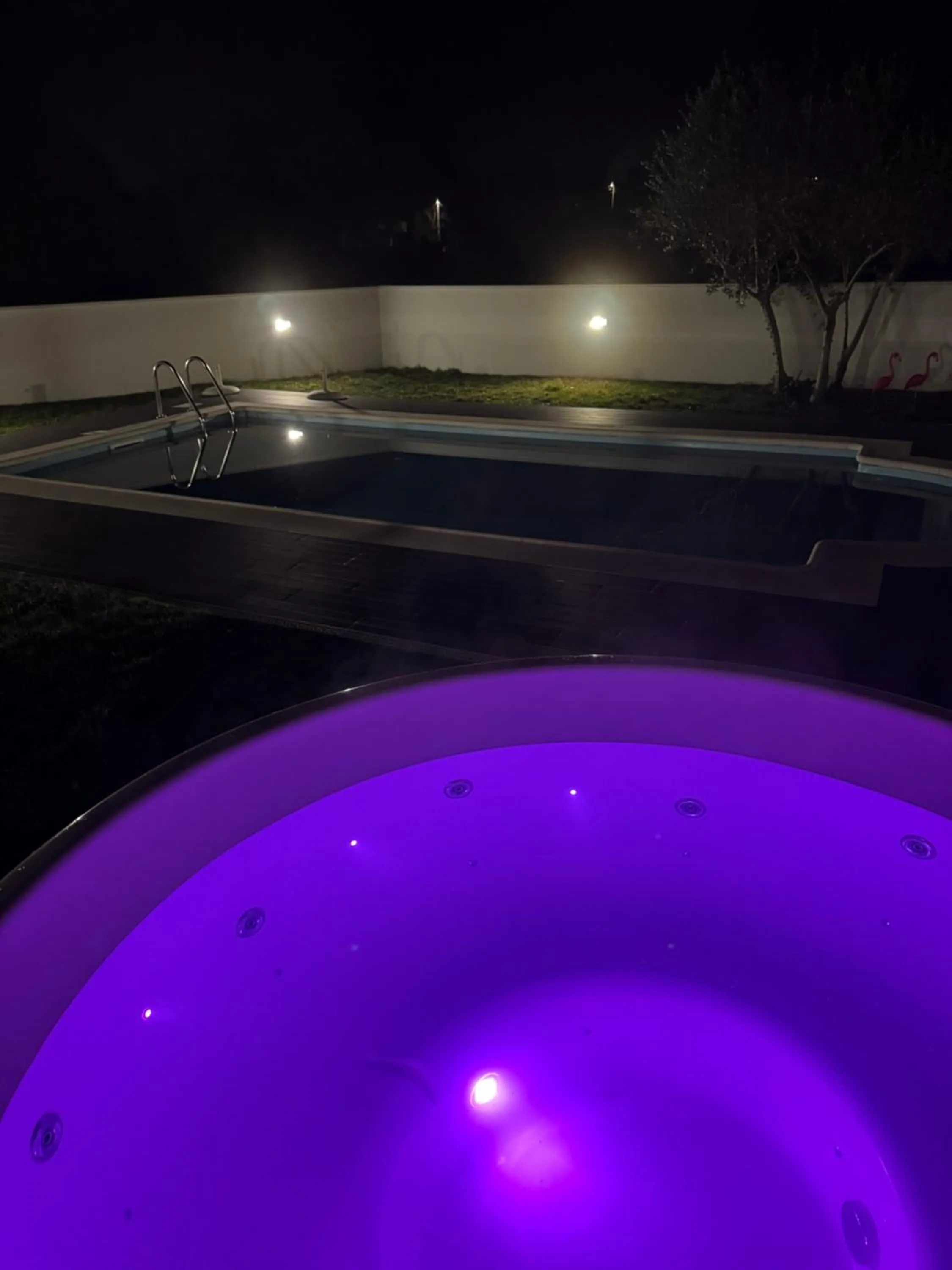 Hot Tub in Alojamento Jasmine