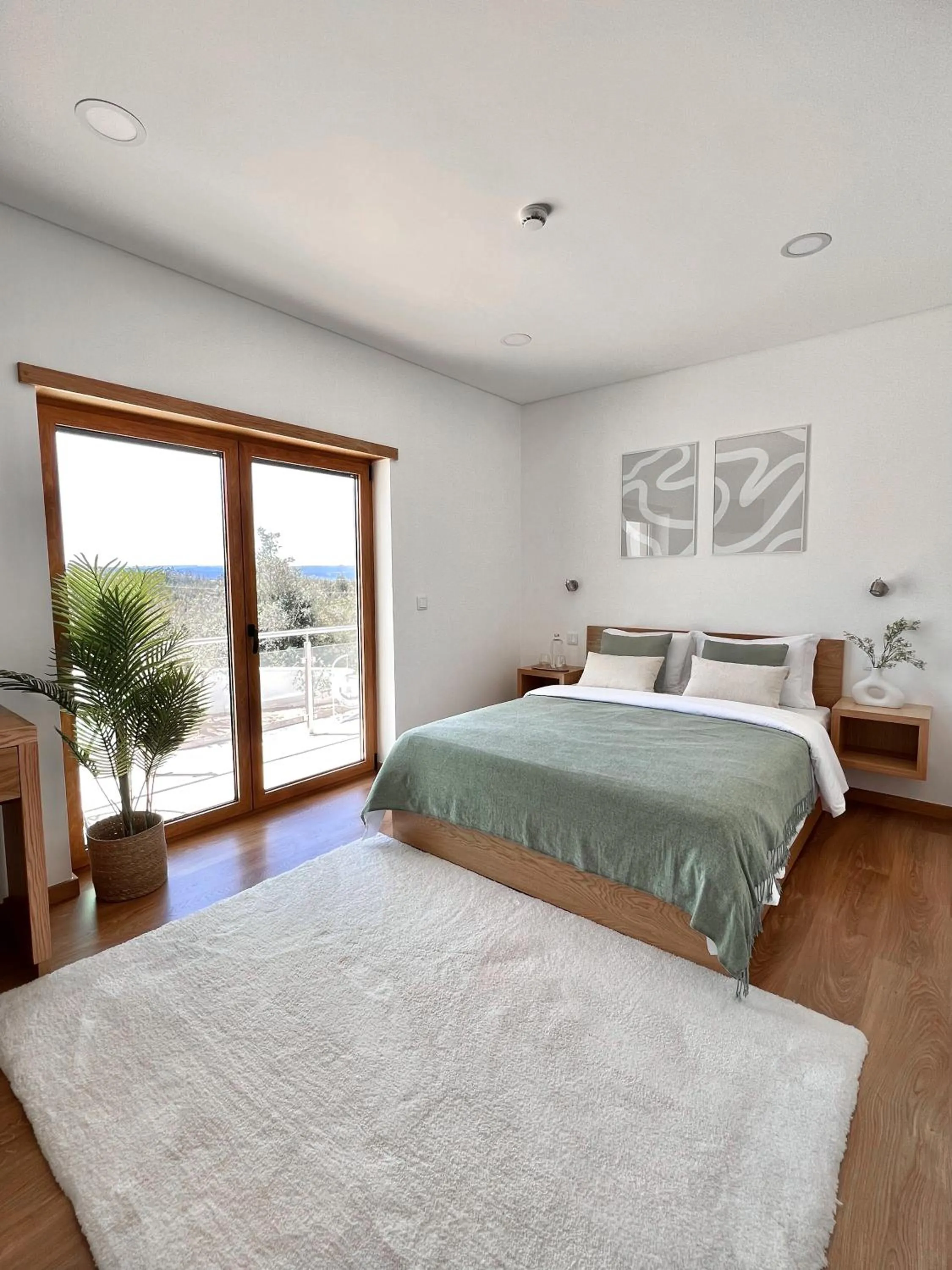 Deluxe Double Room with Balcony in Alojamento Jasmine