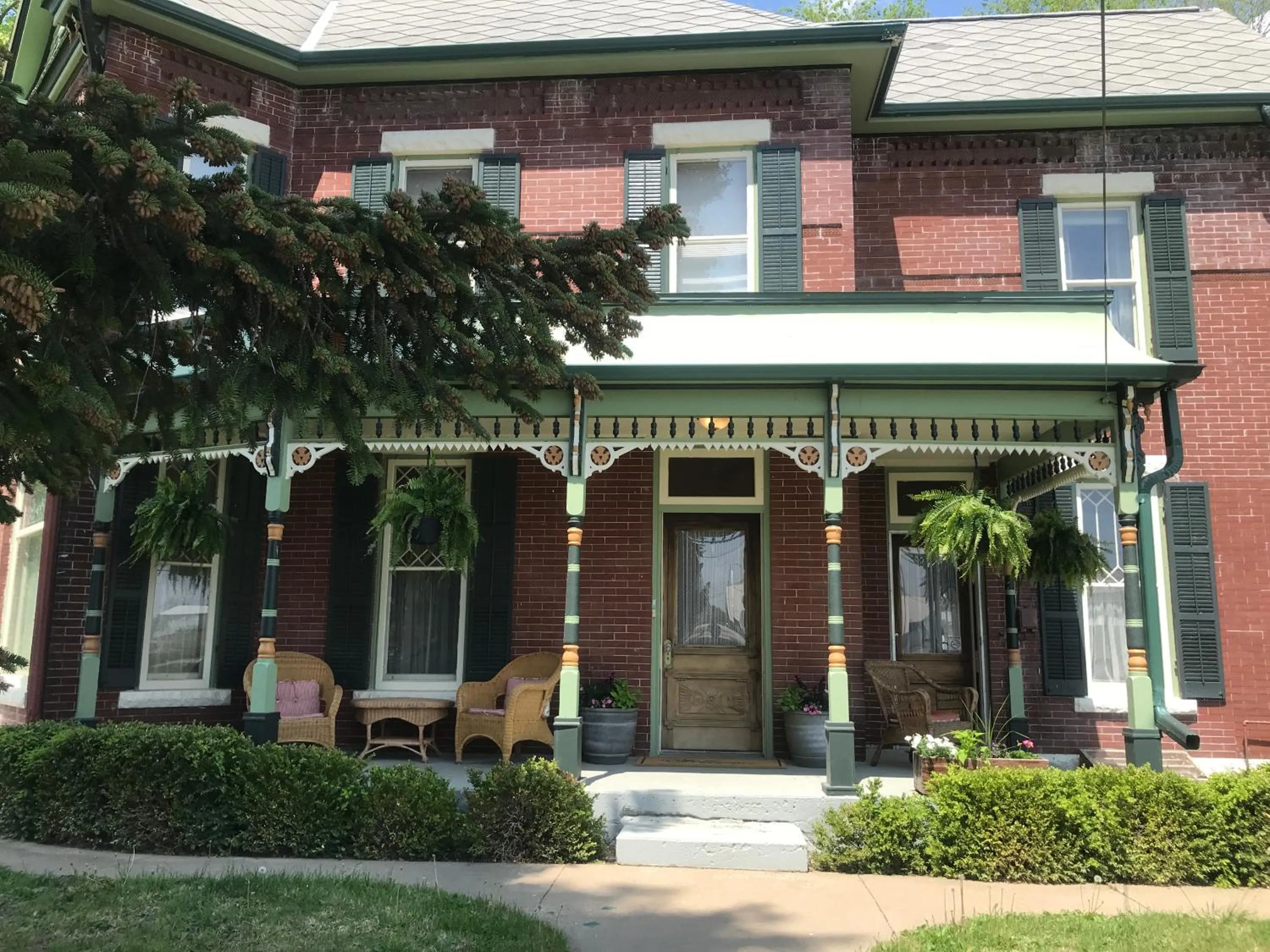 Facade/entrance in The Nauvoo Grand Bed & Breakfast