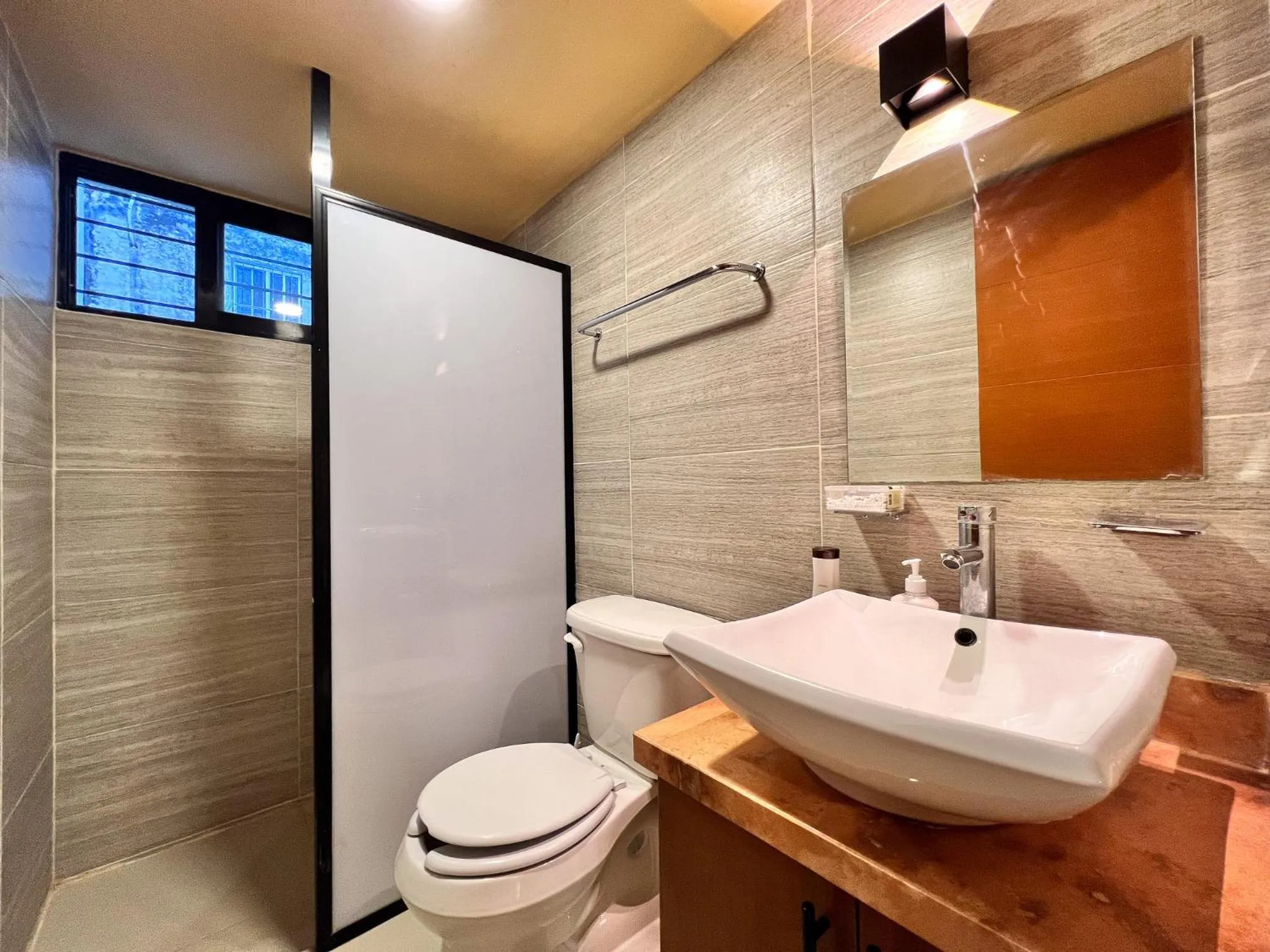 Shower in Depa Palenque I Cancun