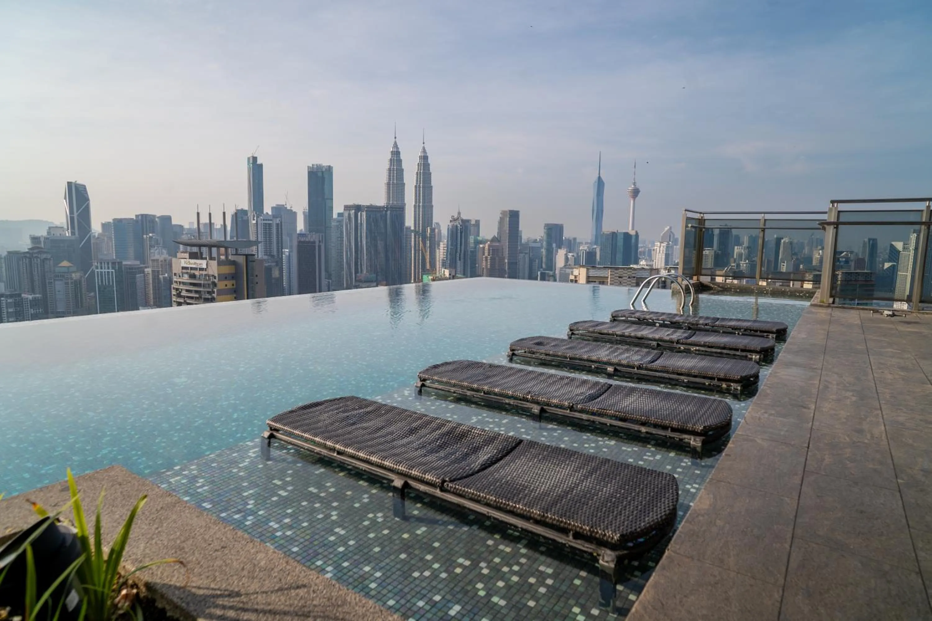 Swimming pool in EXPRESSIONZ KLCC BY MANA-MANA