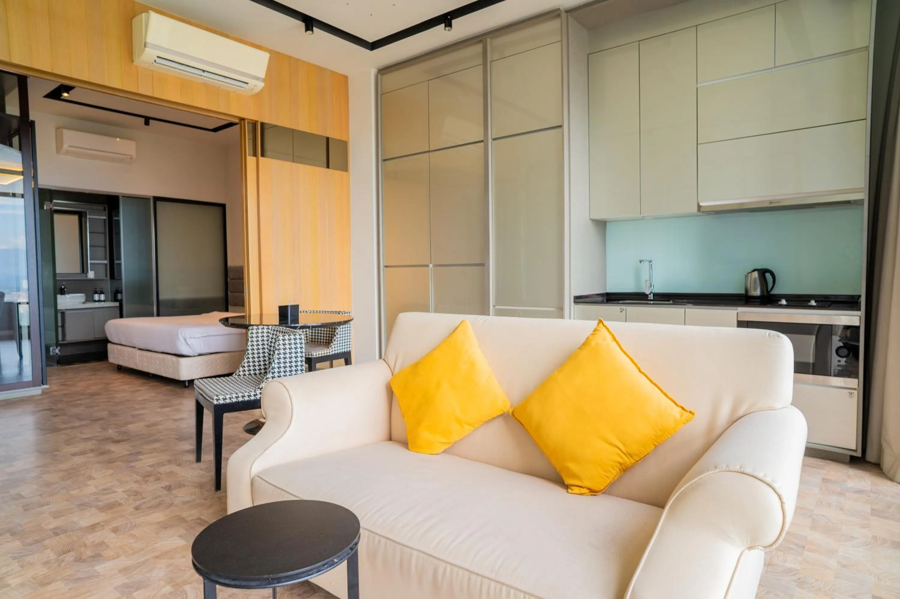 Living room in EXPRESSIONZ KLCC BY MANA-MANA