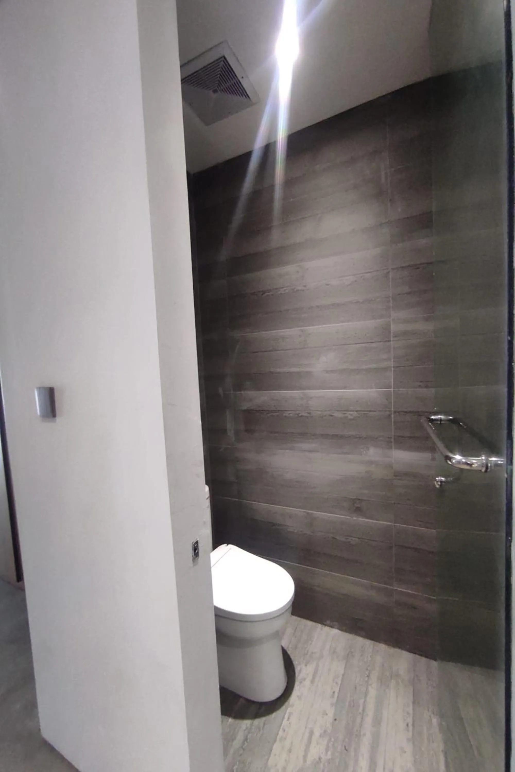 Toilet in Forseti Athena