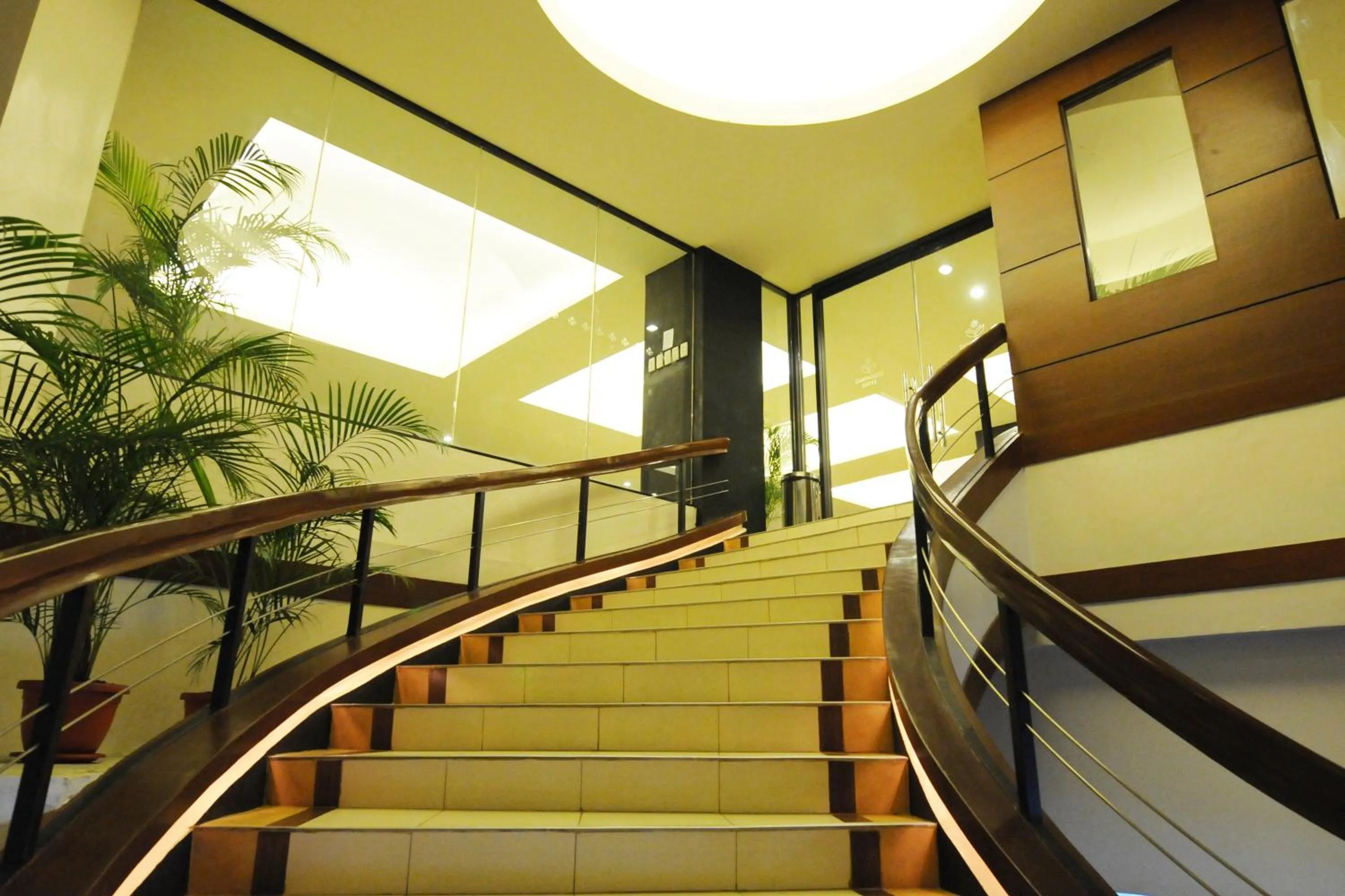 Sampaguita Suites JRG