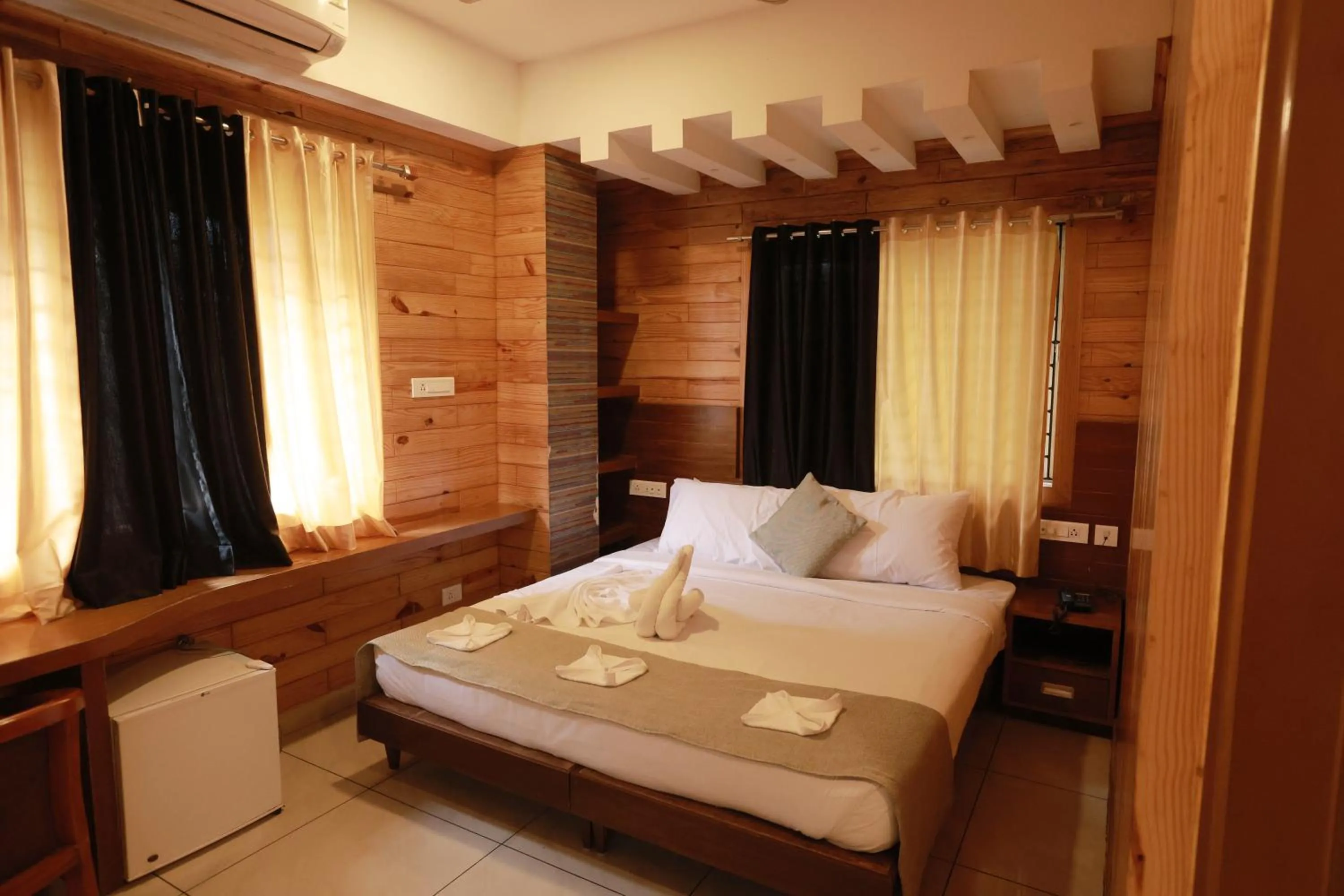 Bedroom, Bed in CMK HABITAT CENTRE