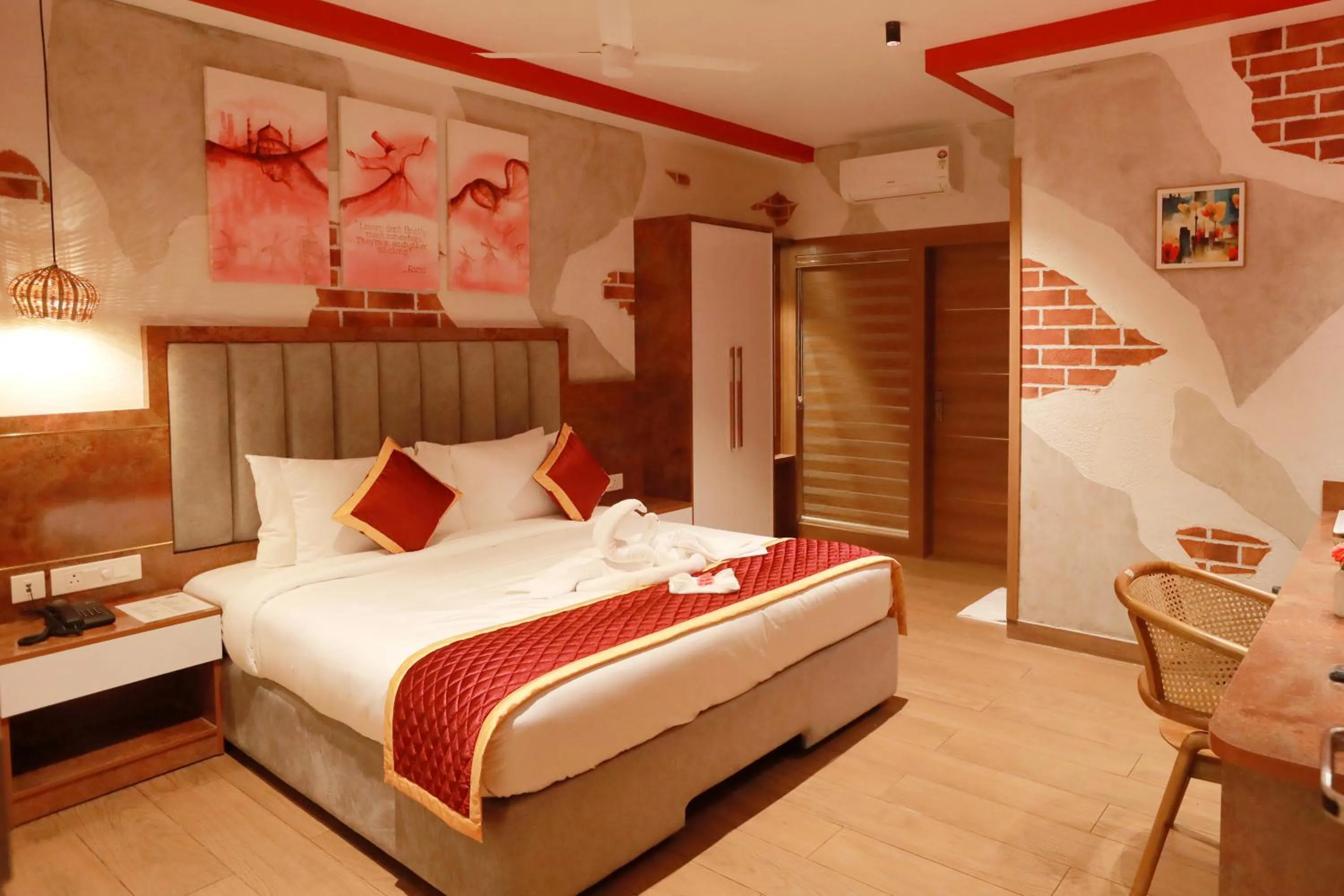 Property building, Bed in CMK HABITAT CENTRE