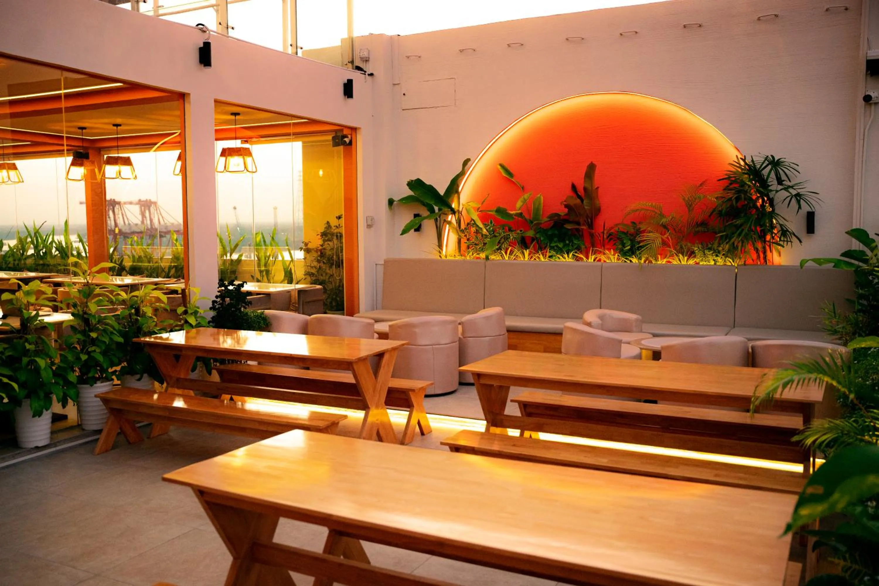 Lounge or bar in The Rangoon Hotel