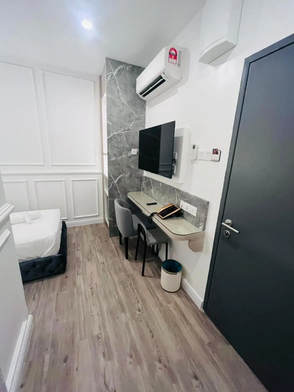 Bedroom, Bed in Frazel Heritage Hotel