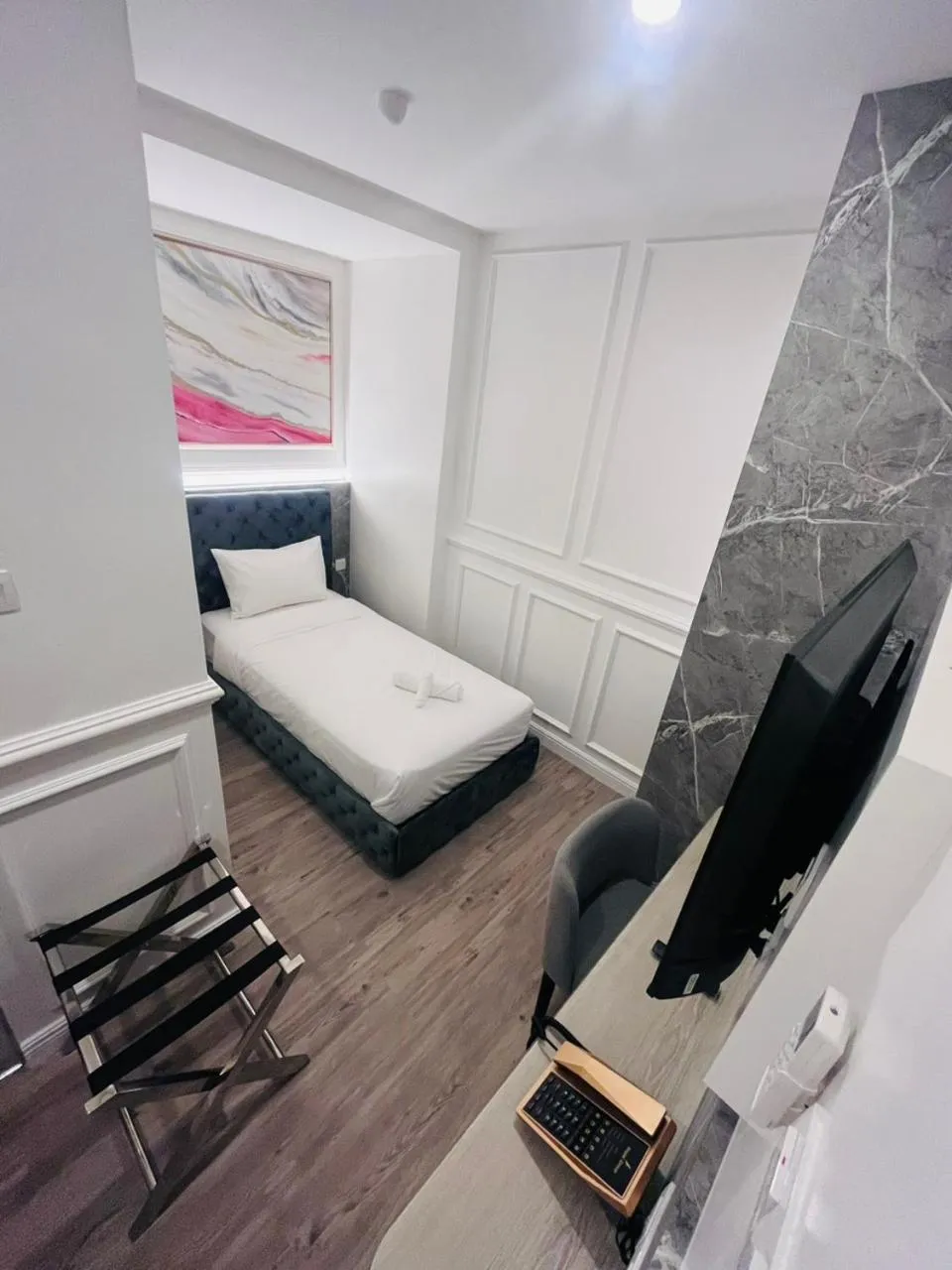 TV and multimedia, Bed in Frazel Heritage Hotel