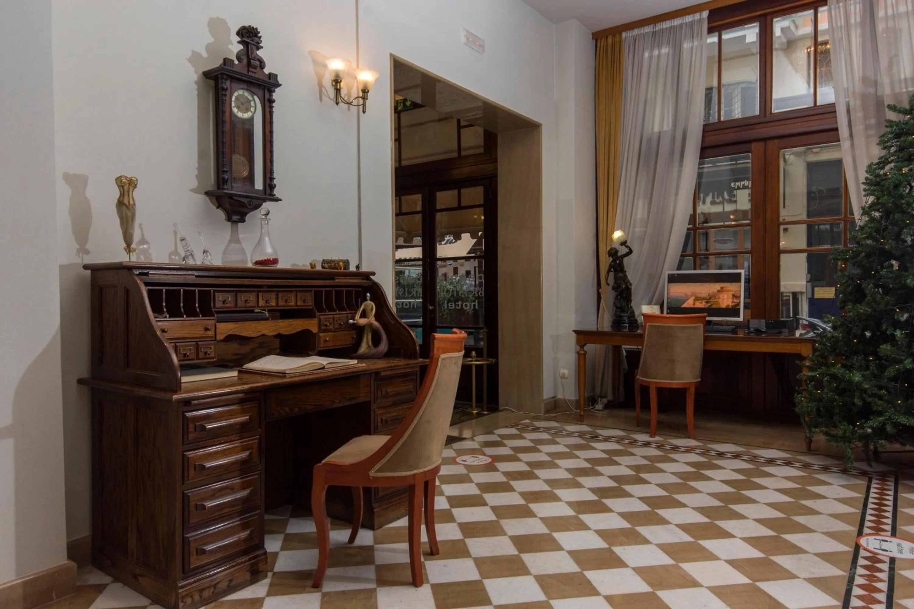 Lobby or reception in Capsis Bristol Boutique Hotel