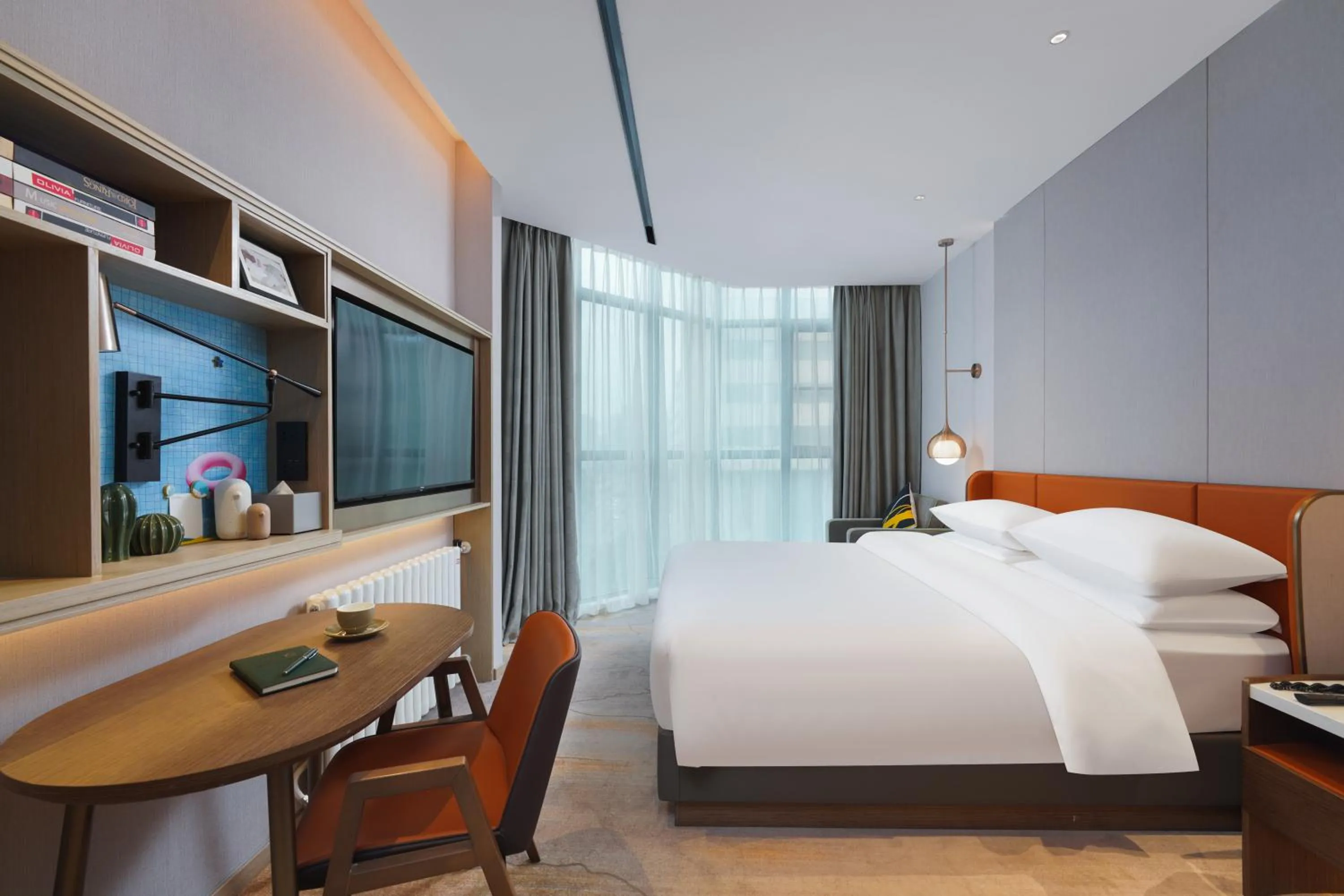 Photo of the whole room, Bed in Home2 Suites By Hilton Wuhan Hankou Railway Station