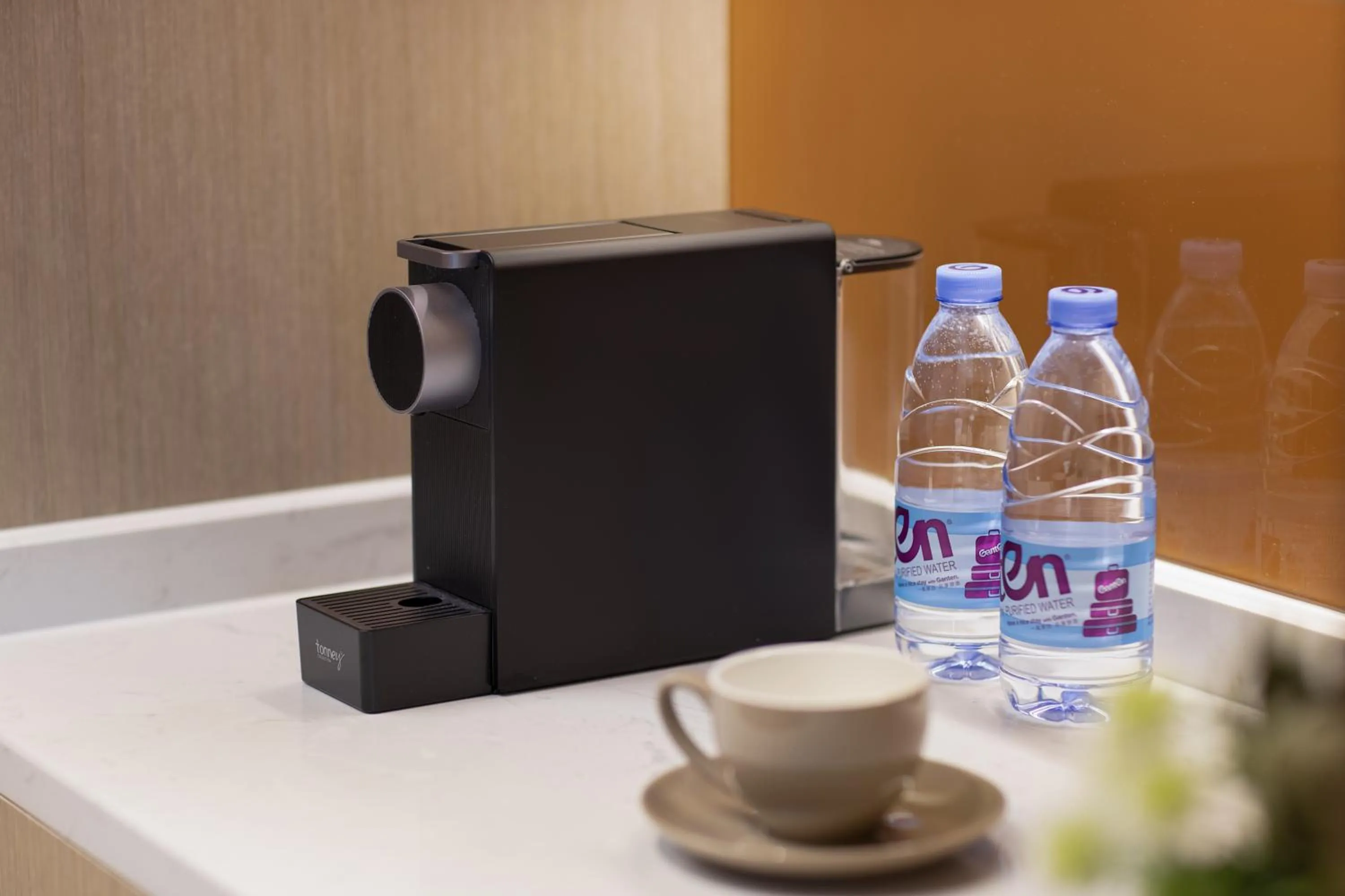 Coffee/tea facilities in Home2 Suites By Hilton Wuhan Hankou Railway Station