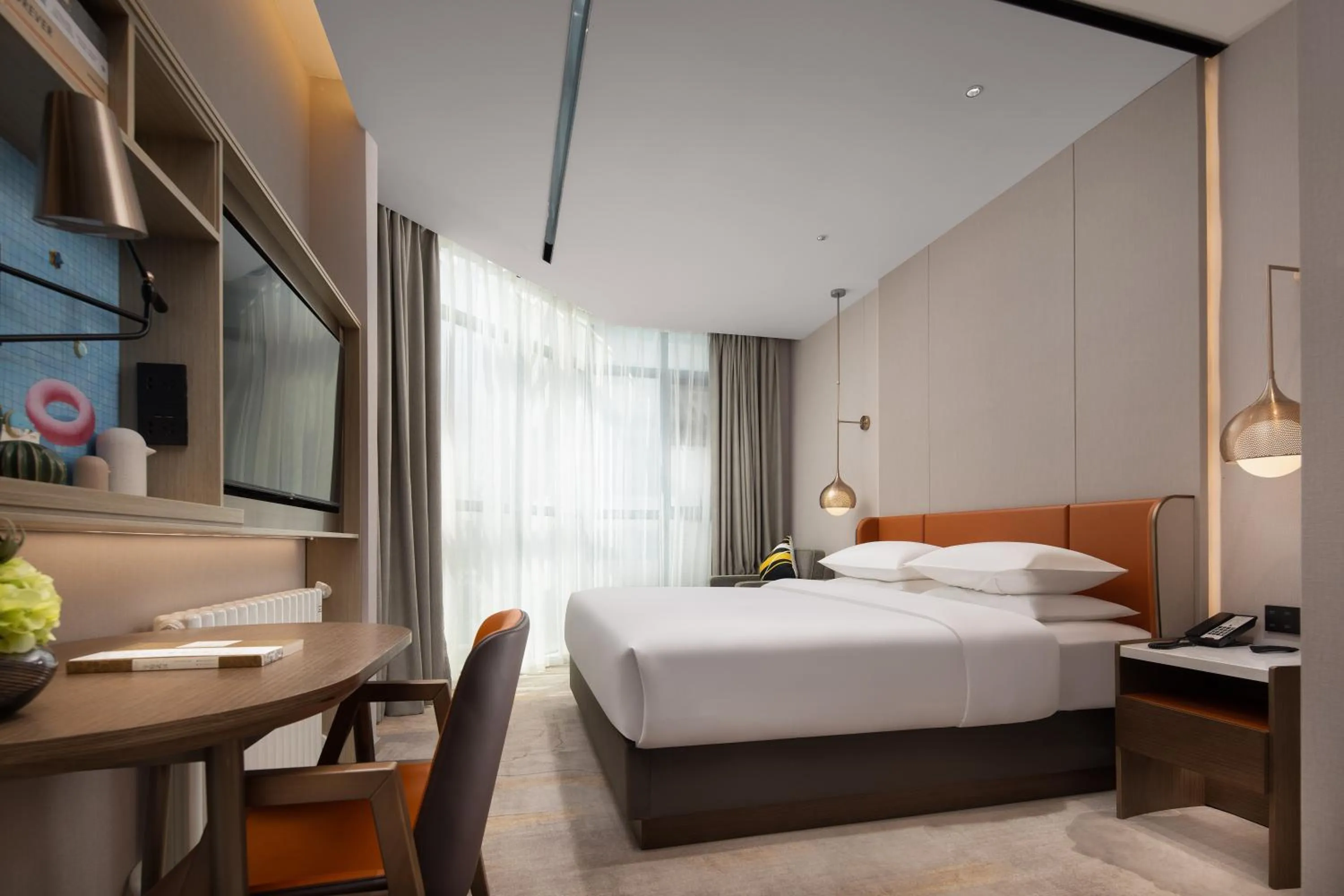 Photo of the whole room, Bed in Home2 Suites By Hilton Wuhan Hankou Railway Station