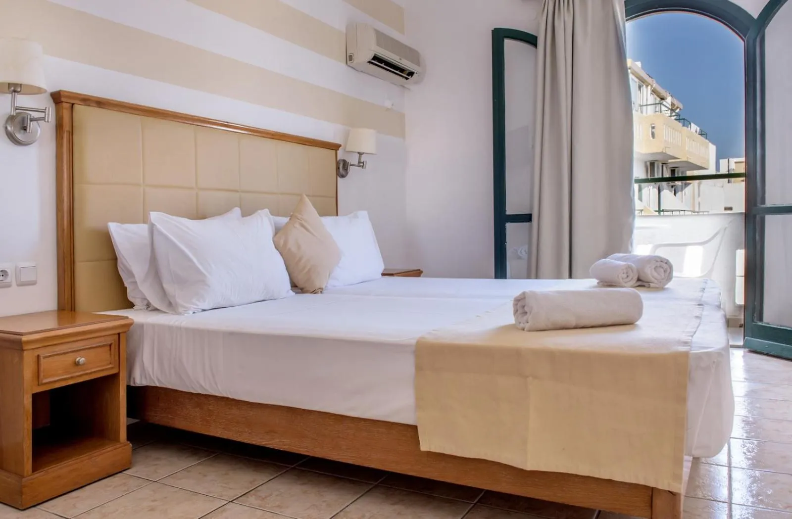 Bed in Pela Maria Hotel