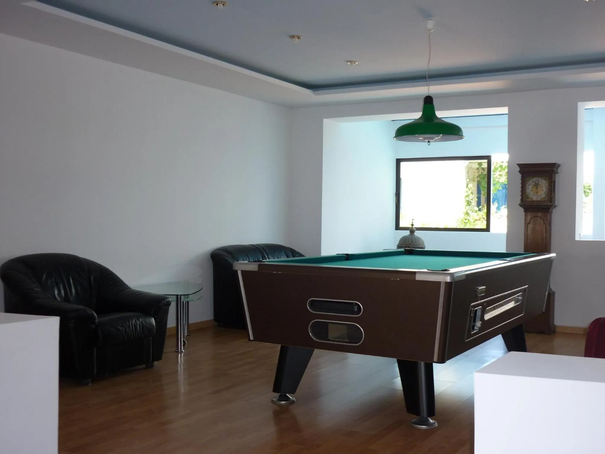 Billiard in Pela Maria Hotel