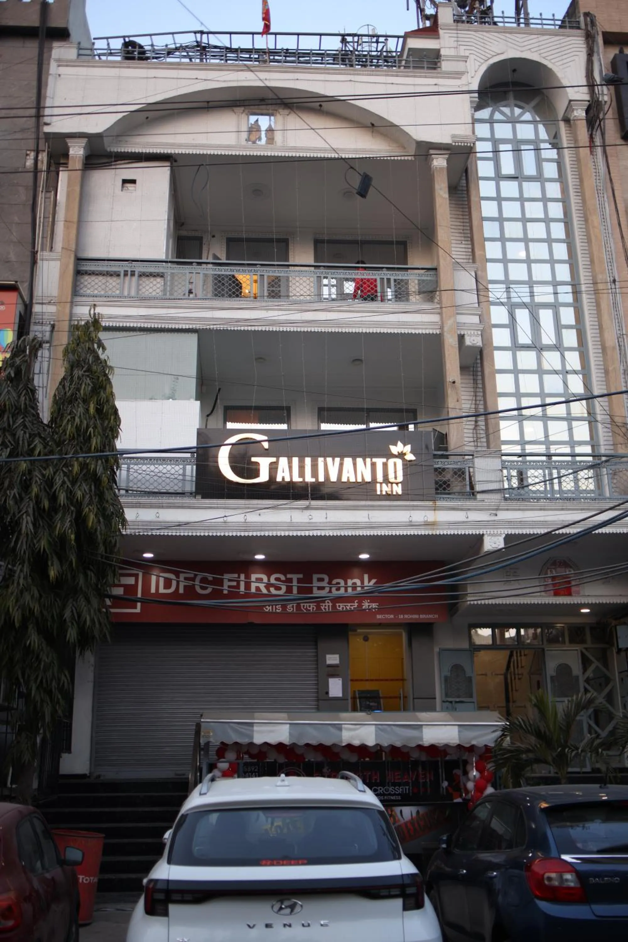 Property building in Gallivanto Inn - Rohini