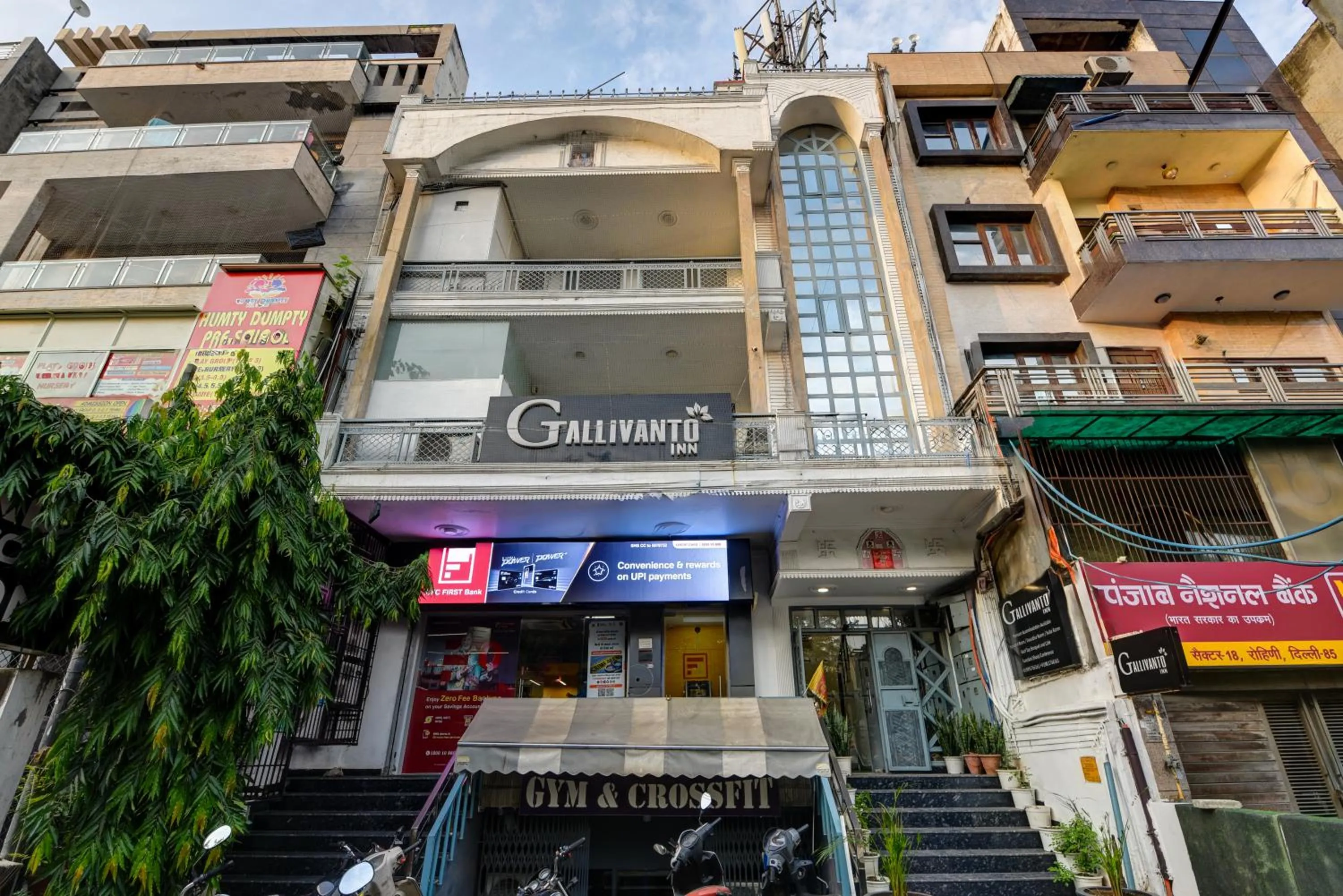 Property building in Gallivanto Inn - Rohini